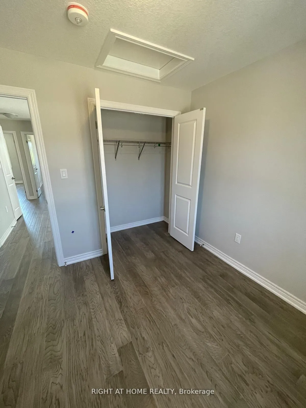 Photo 23 of 109 Aquasanta Crescent, Hamilton, Ryckmans — HOMEH