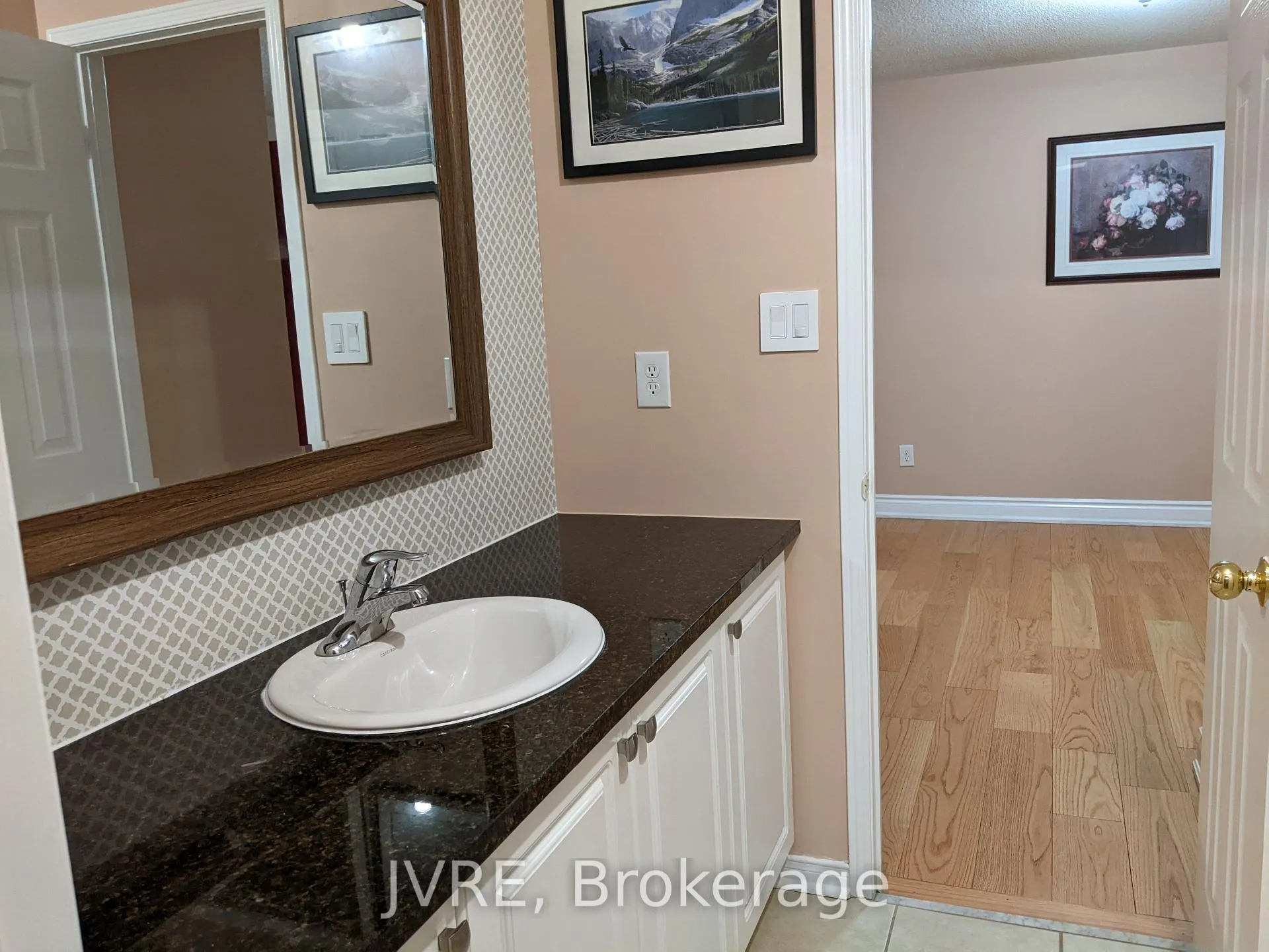 Photo 17 of 31 Cookview Drive, Brampton, Sandringham-Wellington — HOMEH