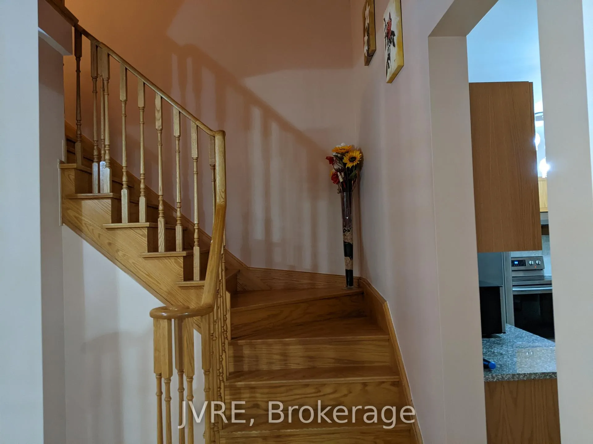 Photo 30 of 31 Cookview Drive, Brampton, Sandringham-Wellington — HOMEH