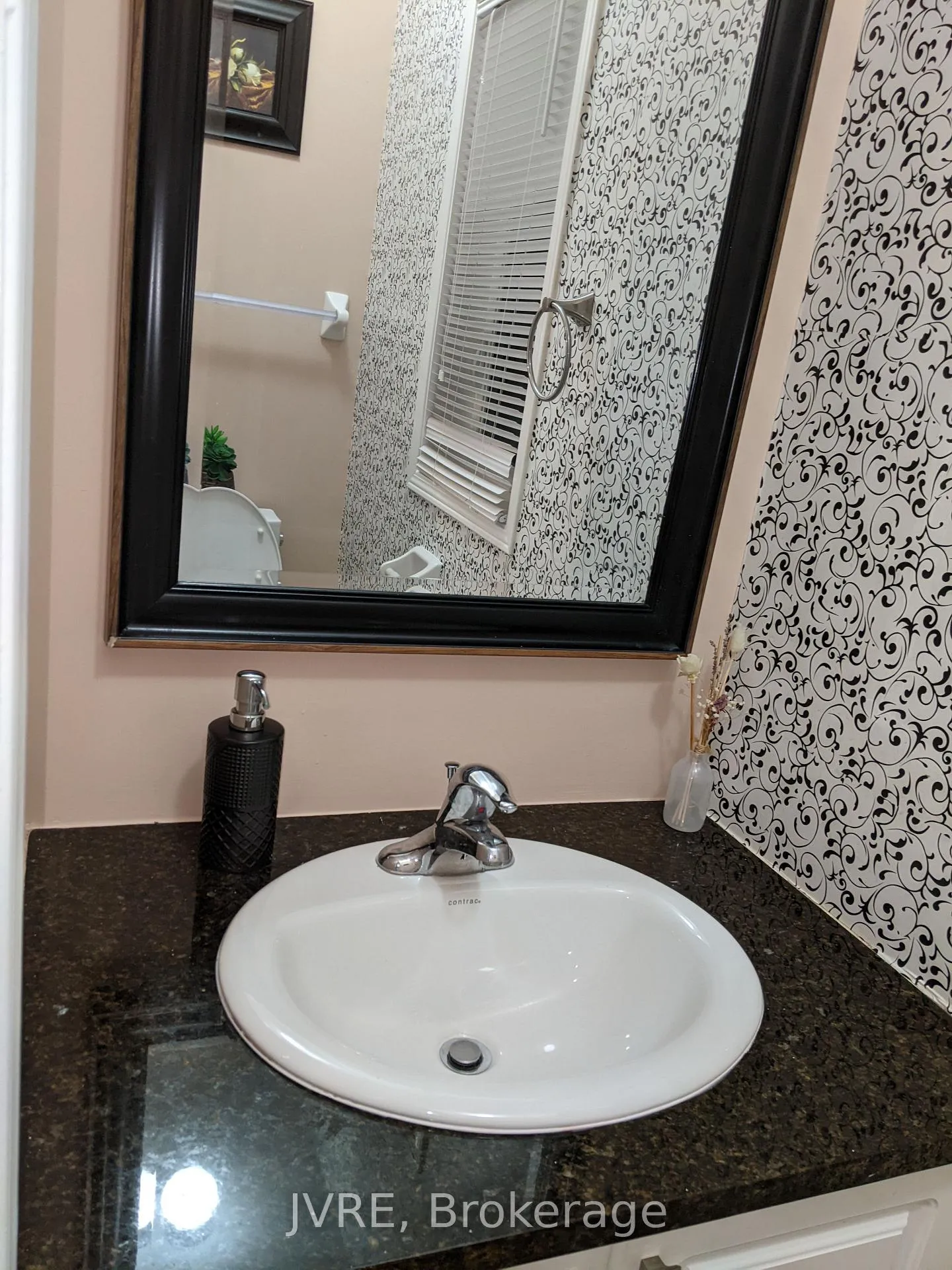 Photo 32 of 31 Cookview Drive, Brampton, Sandringham-Wellington — HOMEH