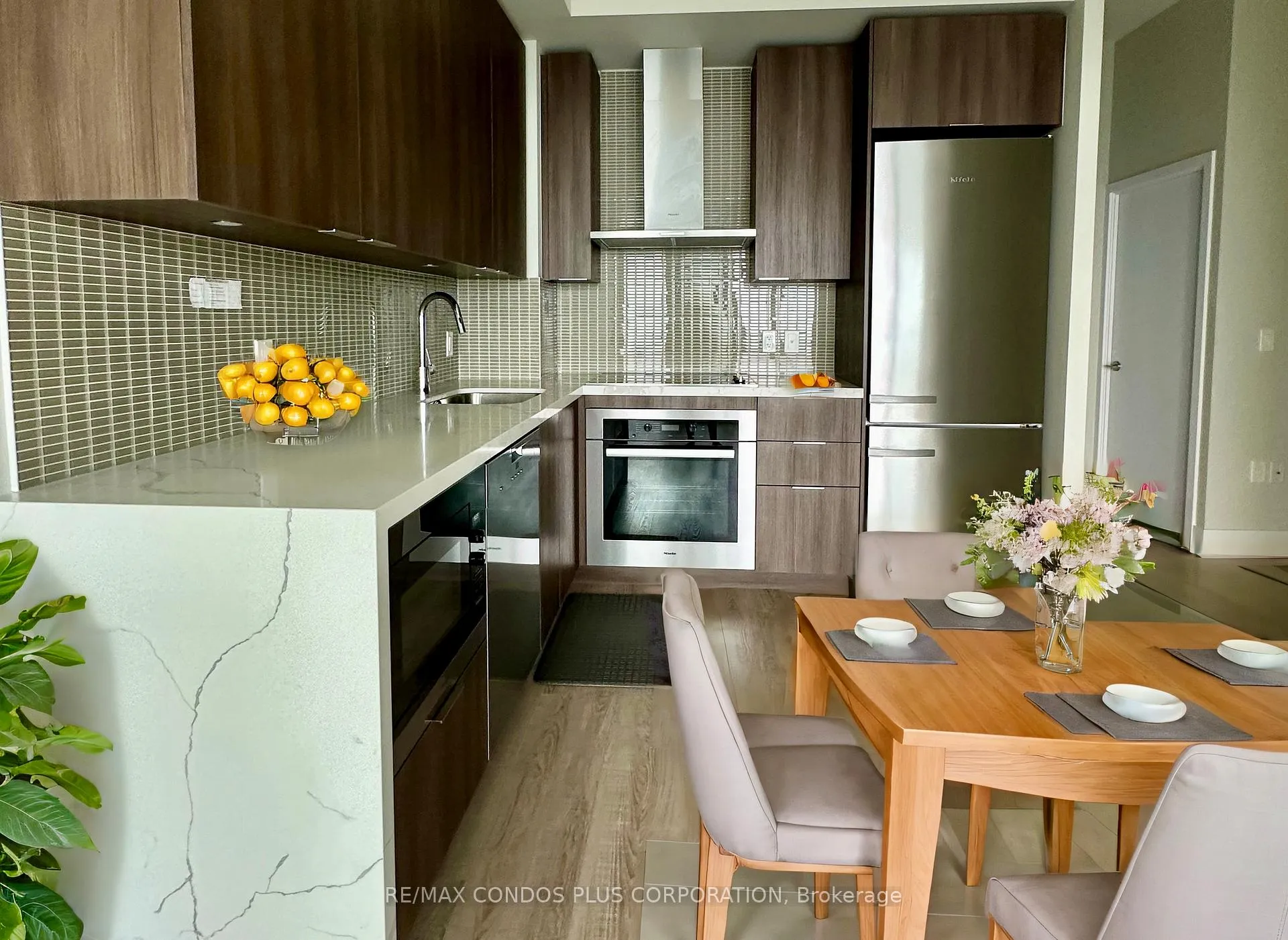 Front of Unit 6206, 30 Shore Breeze Drive