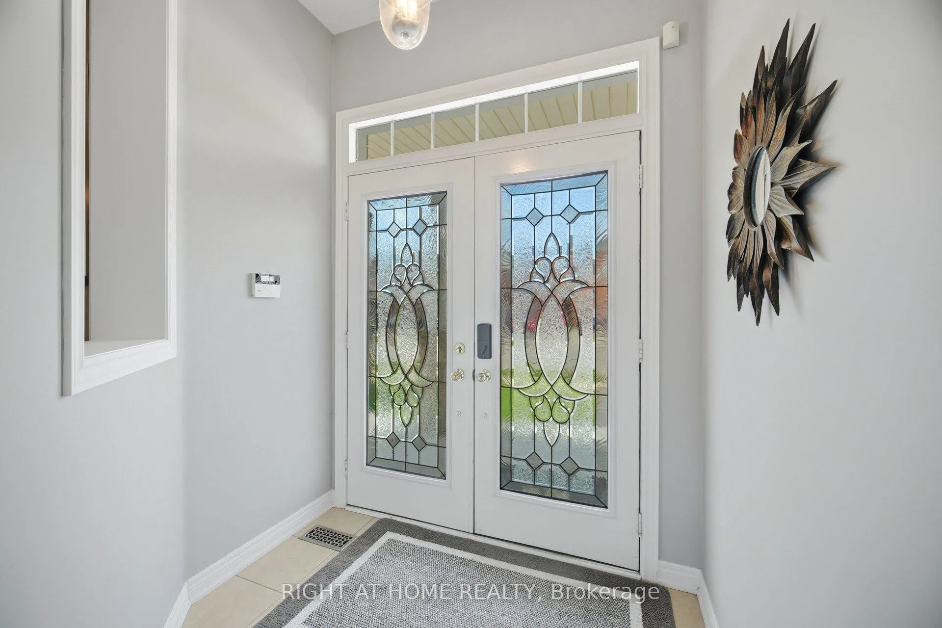 Photo 3 of 333 Sunny Meadow Boulevard, Brampton, Sandringham-Wellington — HOMEH