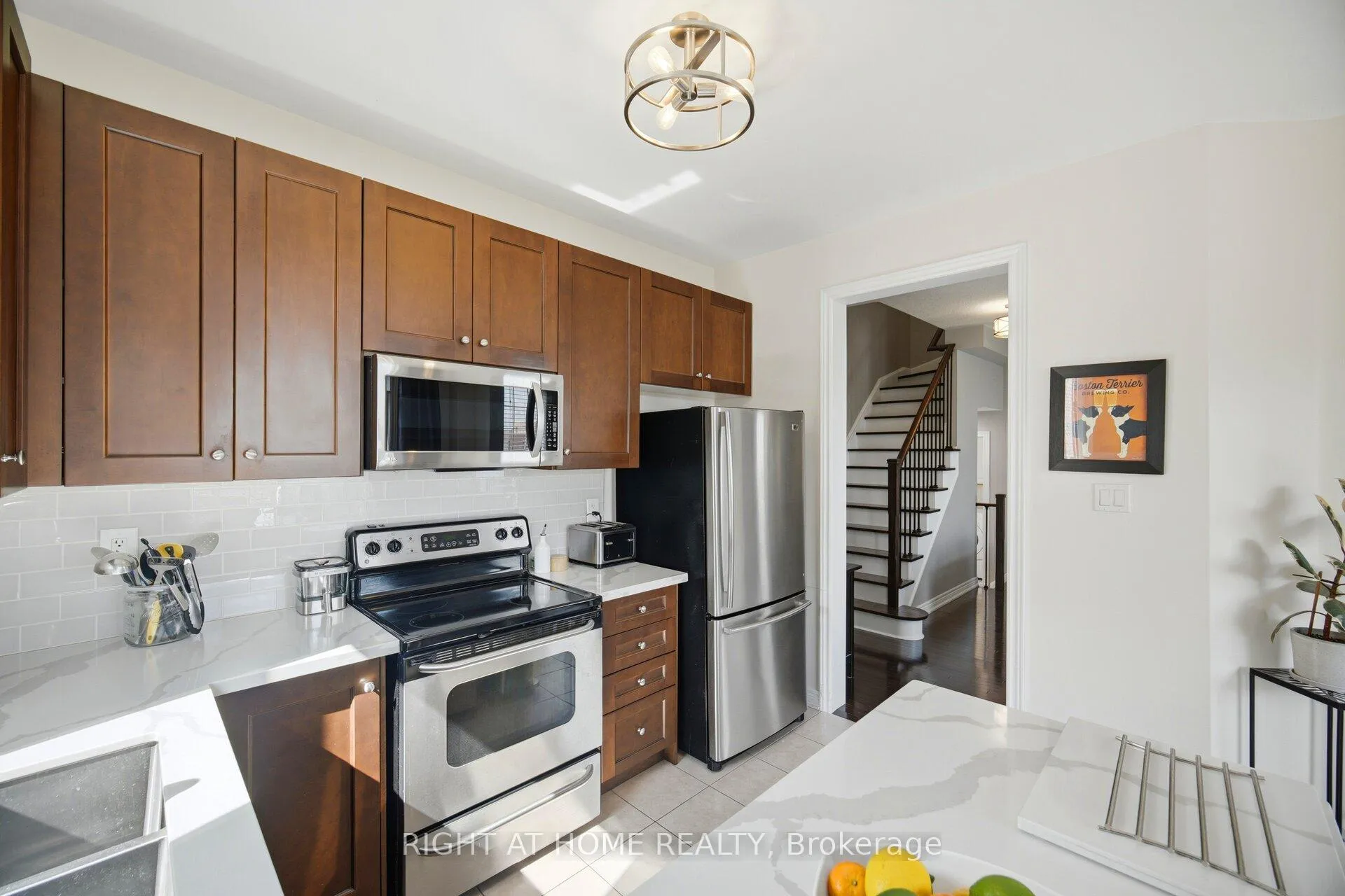 Photo 8 of 333 Sunny Meadow Boulevard, Brampton, Sandringham-Wellington — HOMEH