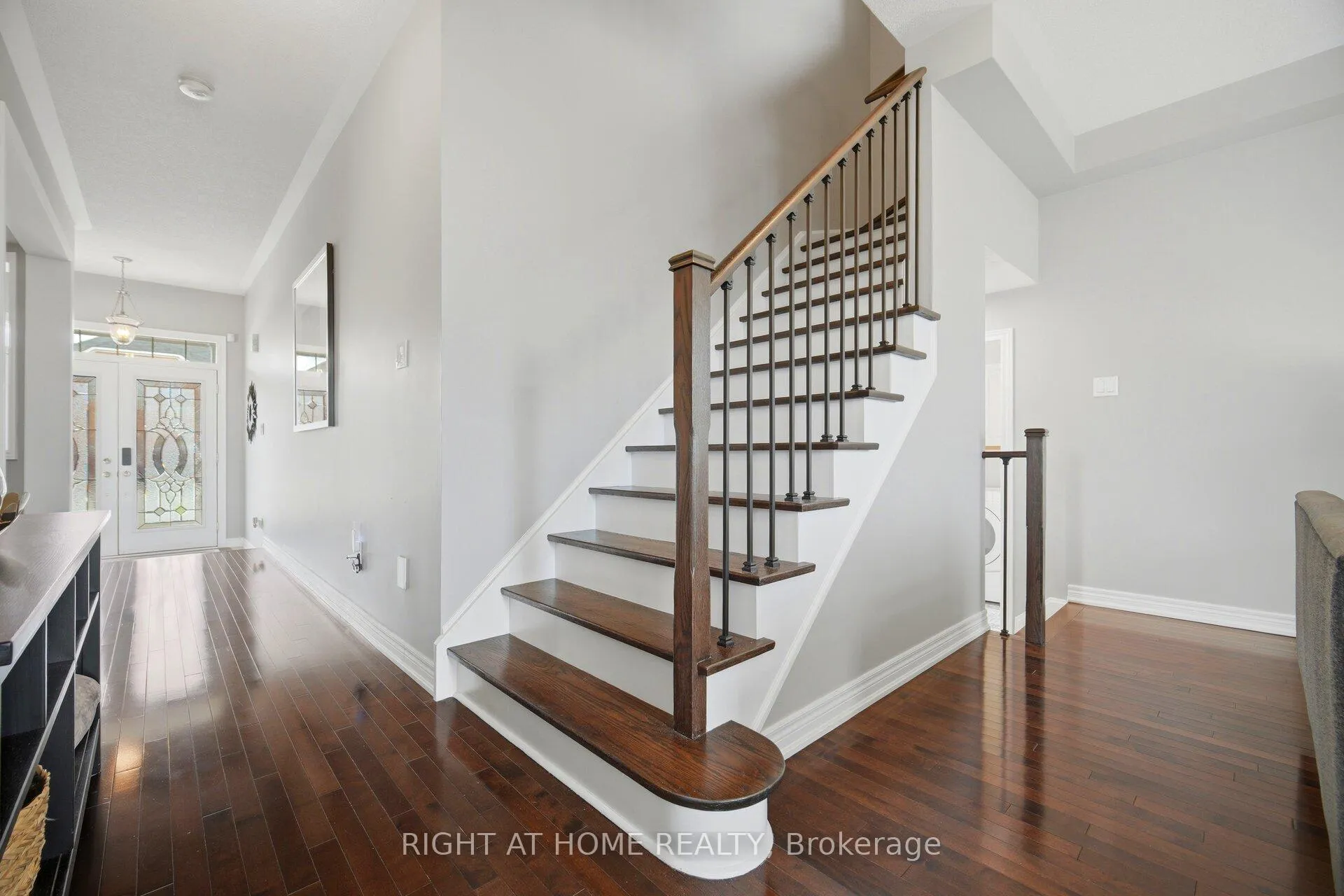 Photo 20 of 333 Sunny Meadow Boulevard, Brampton, Sandringham-Wellington — HOMEH
