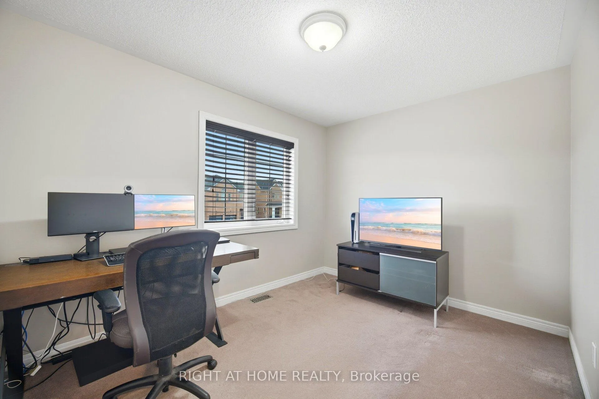 Photo 33 of 333 Sunny Meadow Boulevard, Brampton, Sandringham-Wellington — HOMEH