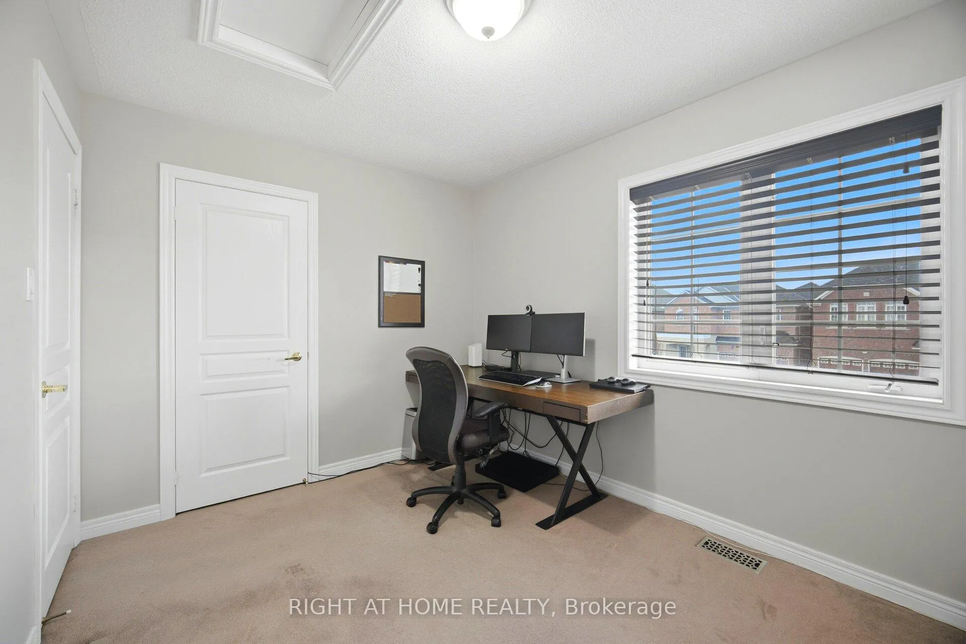 Photo 34 of 333 Sunny Meadow Boulevard, Brampton, Sandringham-Wellington — HOMEH
