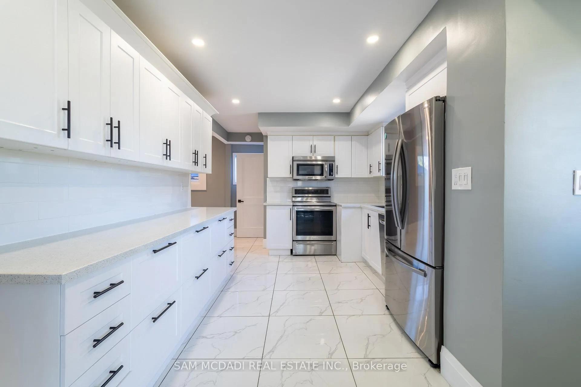 Photo 6 of 55 Allan Avenue, Hamilton, Homeside — HOMEH
