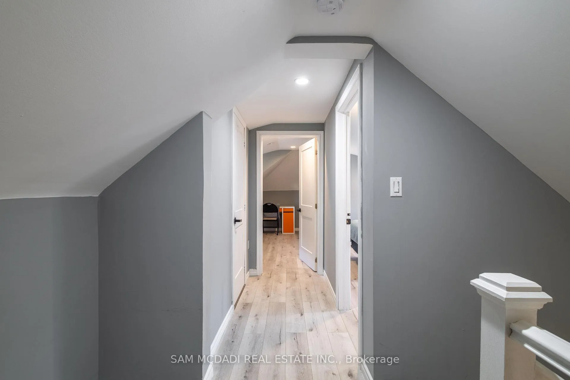 Photo 16 of 55 Allan Avenue, Hamilton, Homeside — HOMEH