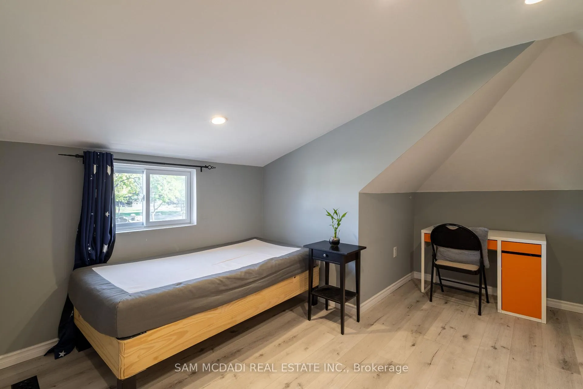 Photo 19 of 55 Allan Avenue, Hamilton, Homeside — HOMEH