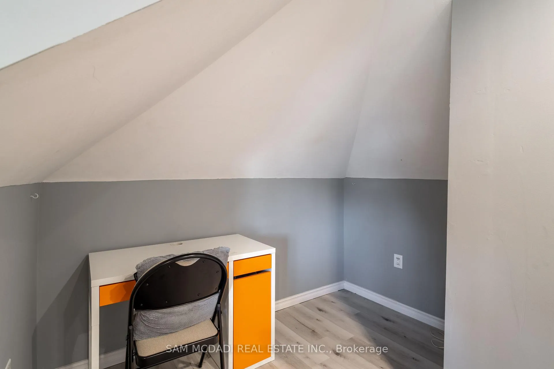 Photo 20 of 55 Allan Avenue, Hamilton, Homeside — HOMEH