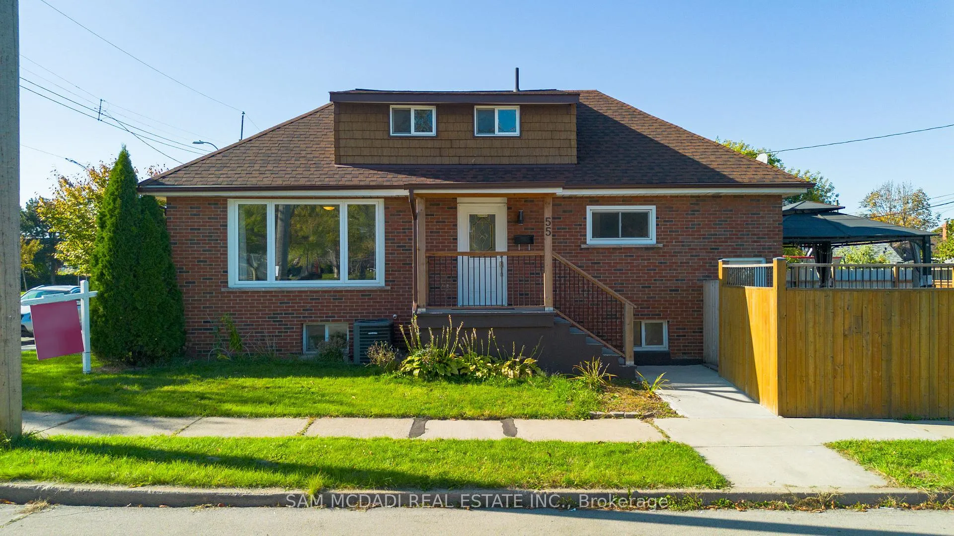 Photo 33 of 55 Allan Avenue, Hamilton, Homeside — HOMEH