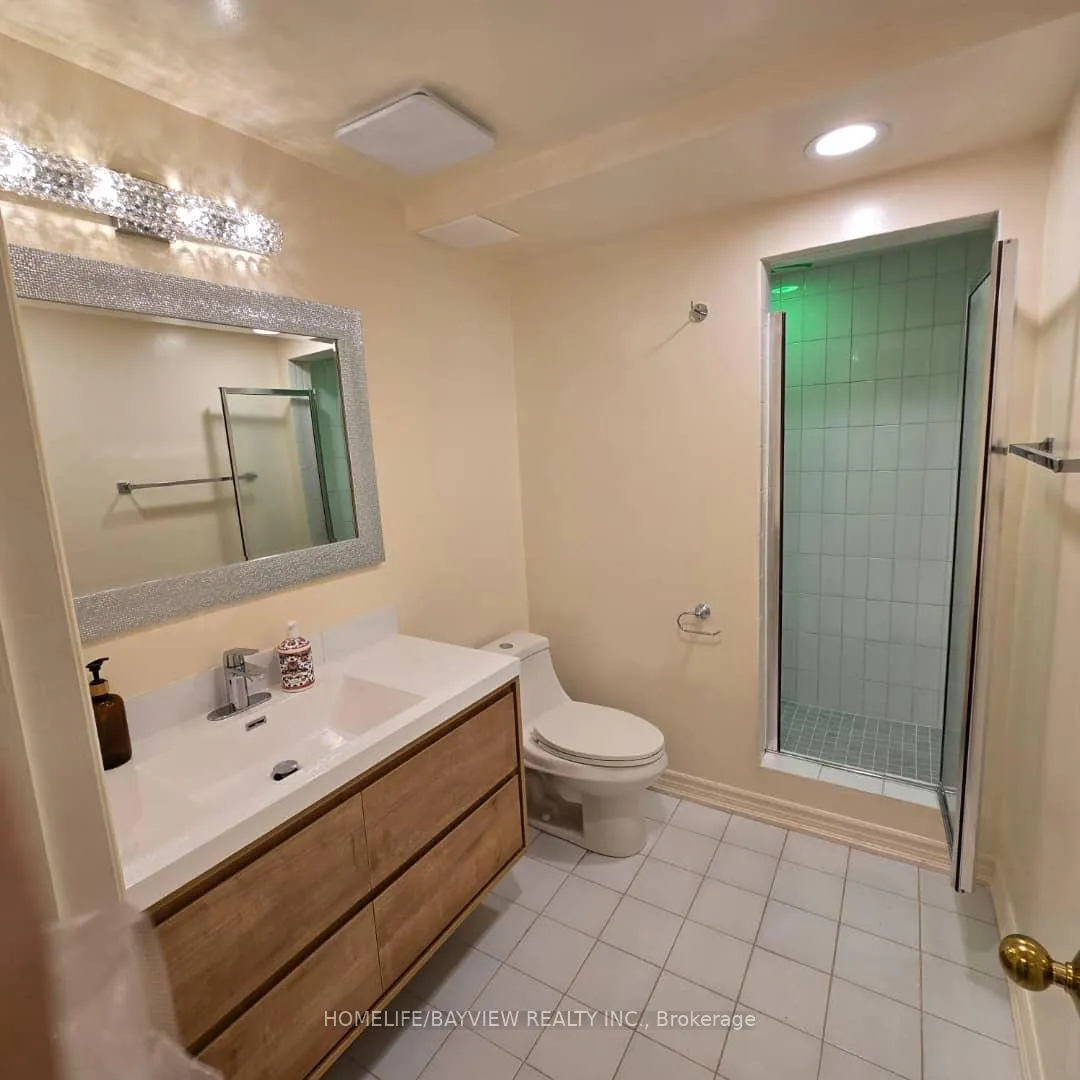 Photo 4 of 64 Brookshire Circle, Markham, Thornlea — HOMEH