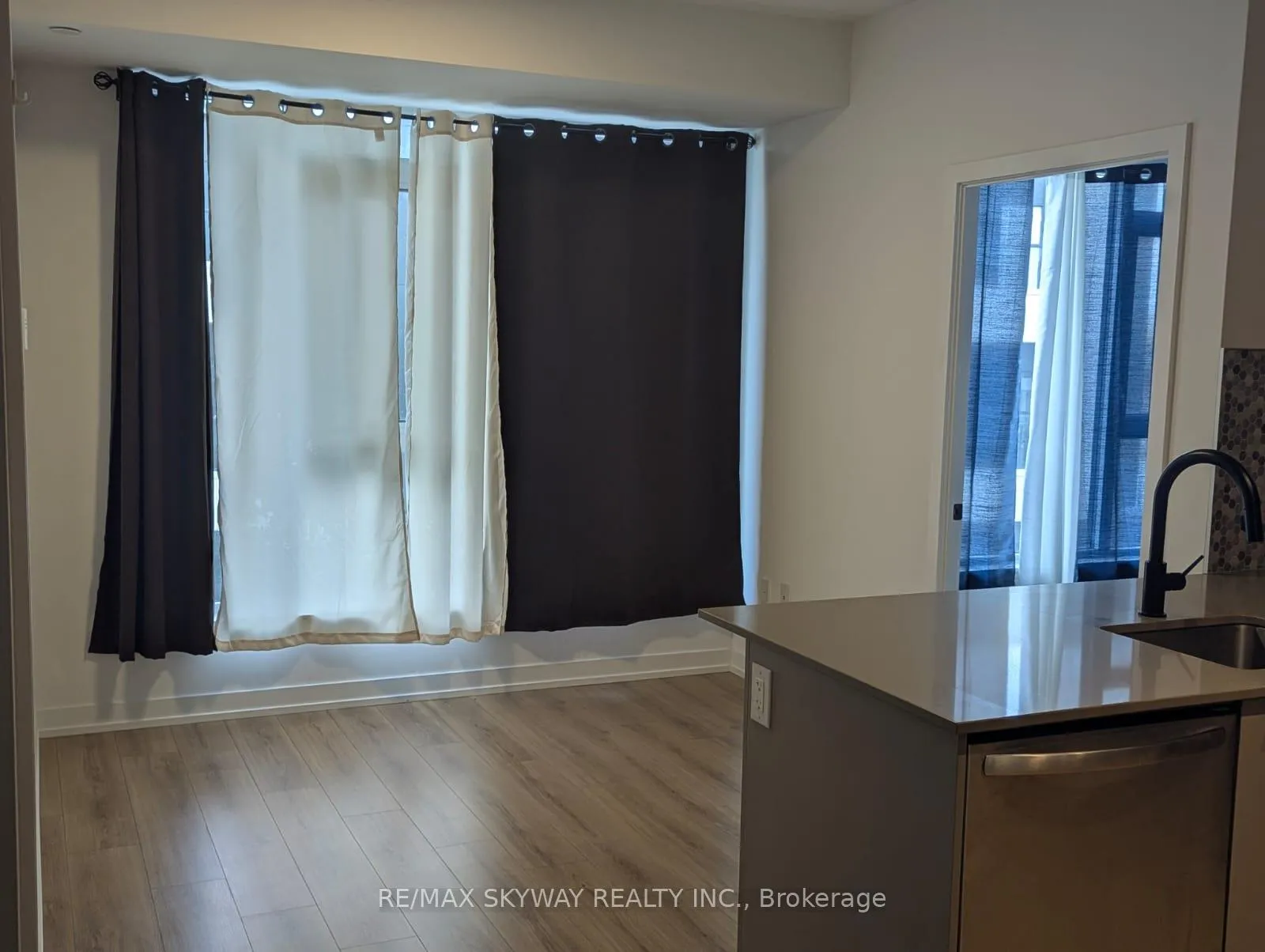Photo 1 of Unit 203, 10 Lagerfeld Drive, Brampton, Northwest Brampton — HOMEH