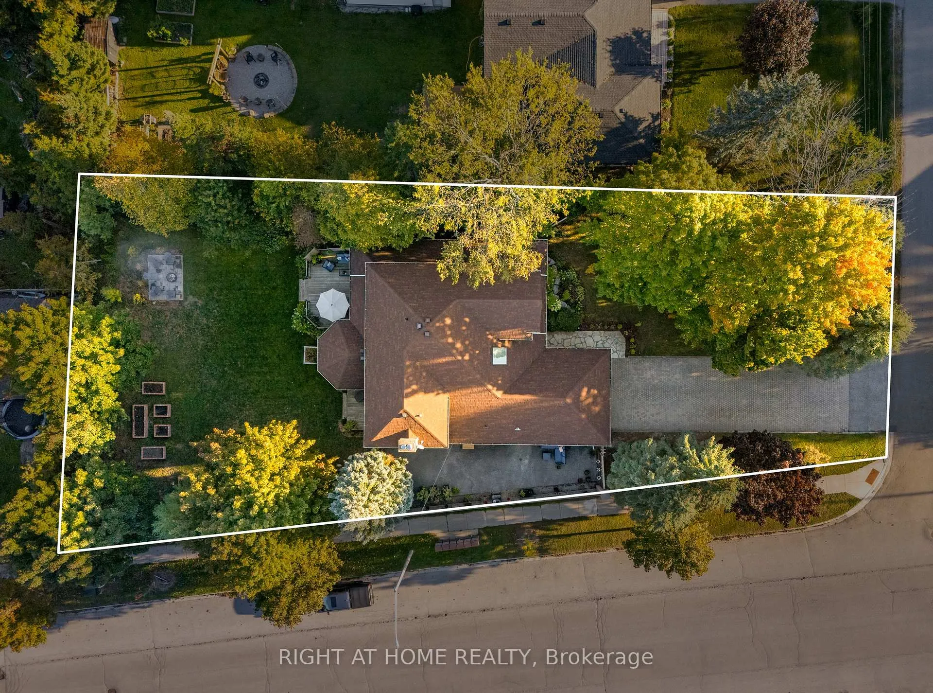 Photo 47 of 2255 Douglas Avenue, Innisfil, Alcona — HOMEH