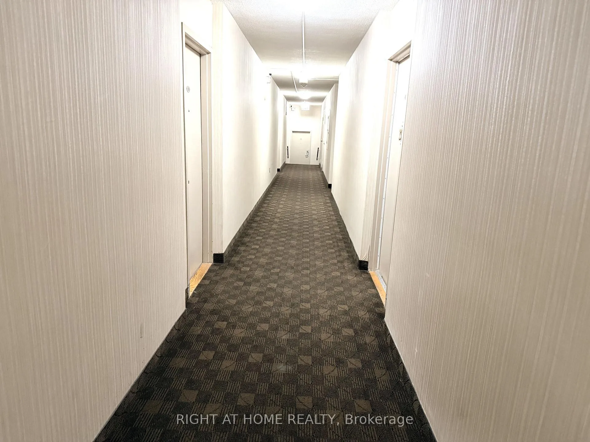 Photo 3 of Unit 106, 5 Massey Square, Toronto, Crescent Town — HOMEH