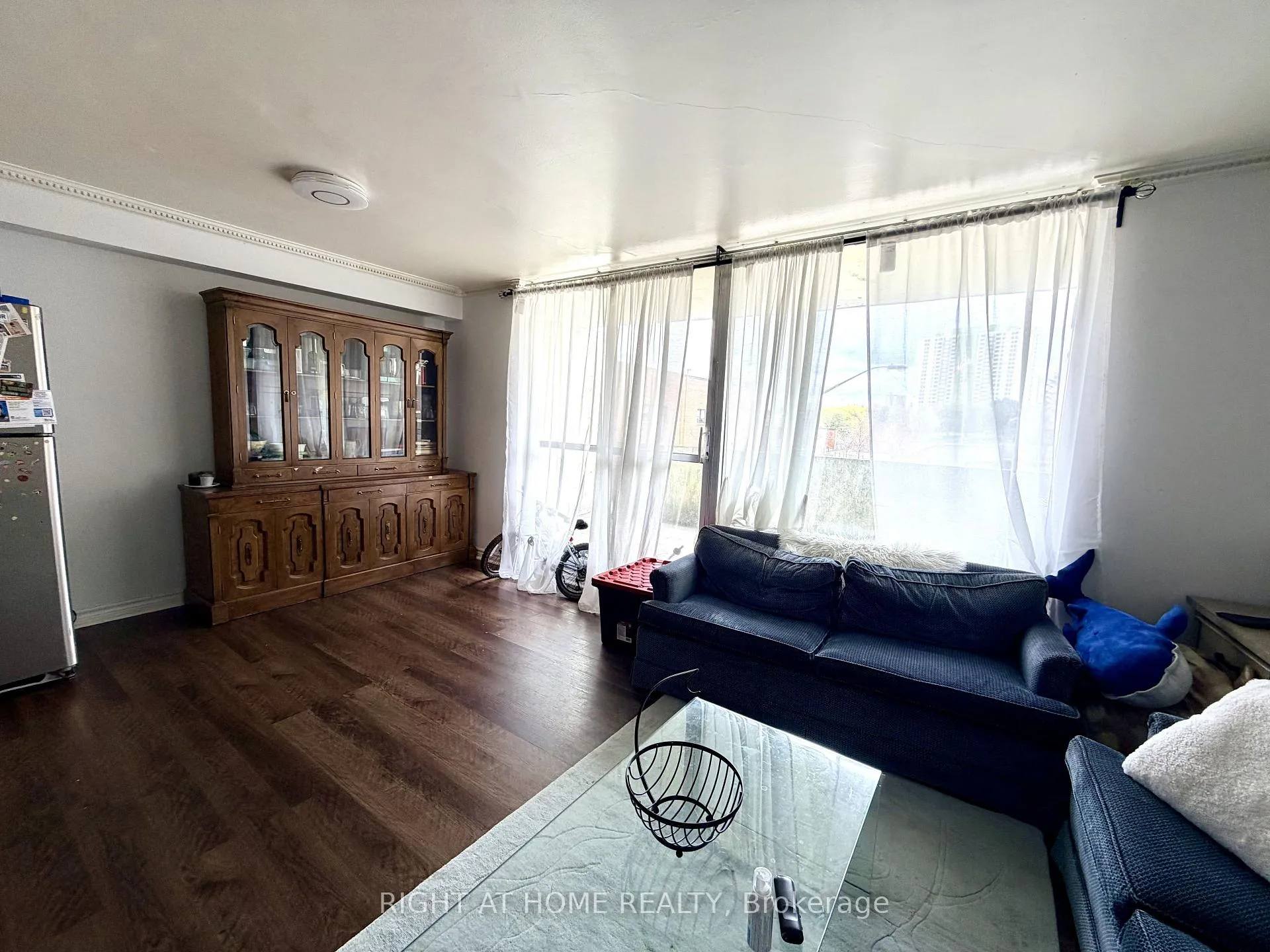 Photo 8 of Unit 106, 5 Massey Square, Toronto, Crescent Town — HOMEH