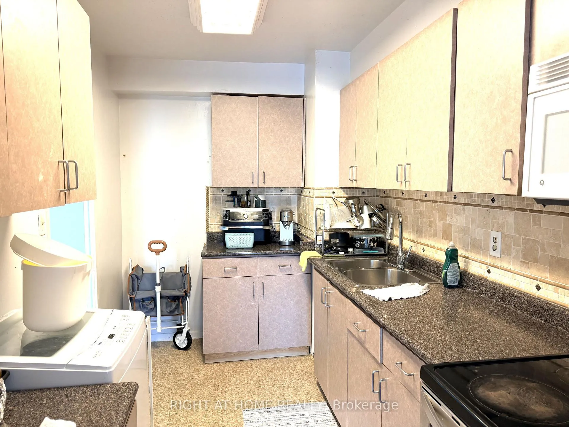 Photo 12 of Unit 106, 5 Massey Square, Toronto, Crescent Town — HOMEH