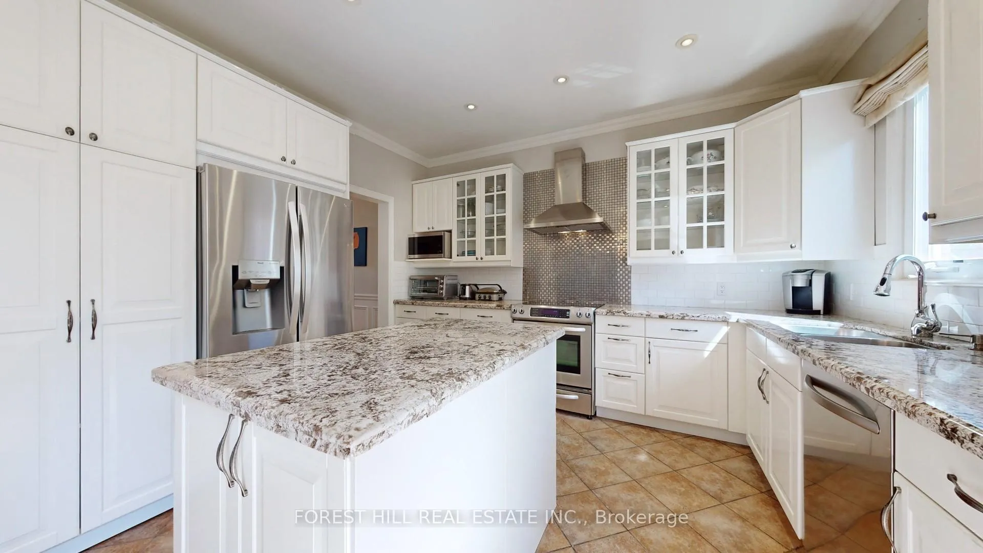 Photo 9 of 43 Oakhurst Drive, Vaughan, Beverley Glen — HOMEH