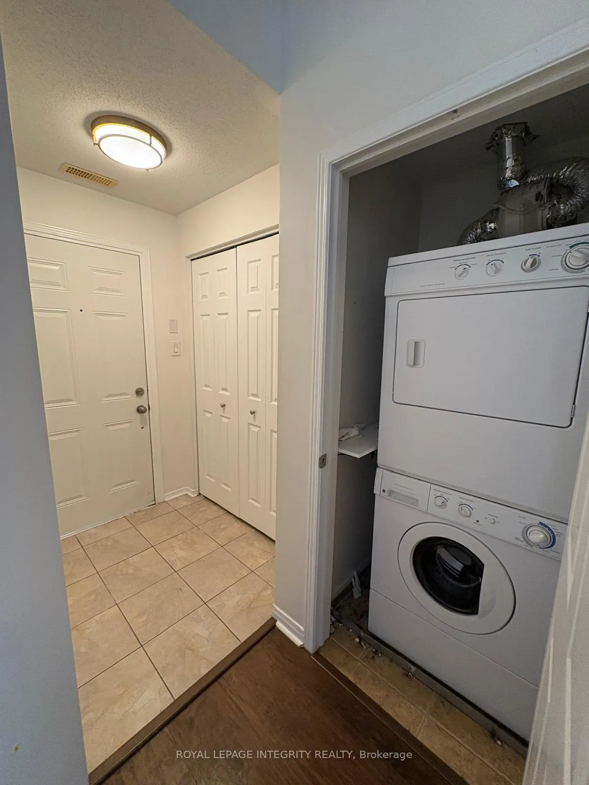 Photo 3 of Unit H, 300 Meilleur Private, Ottawa, Vanier — HOMEH