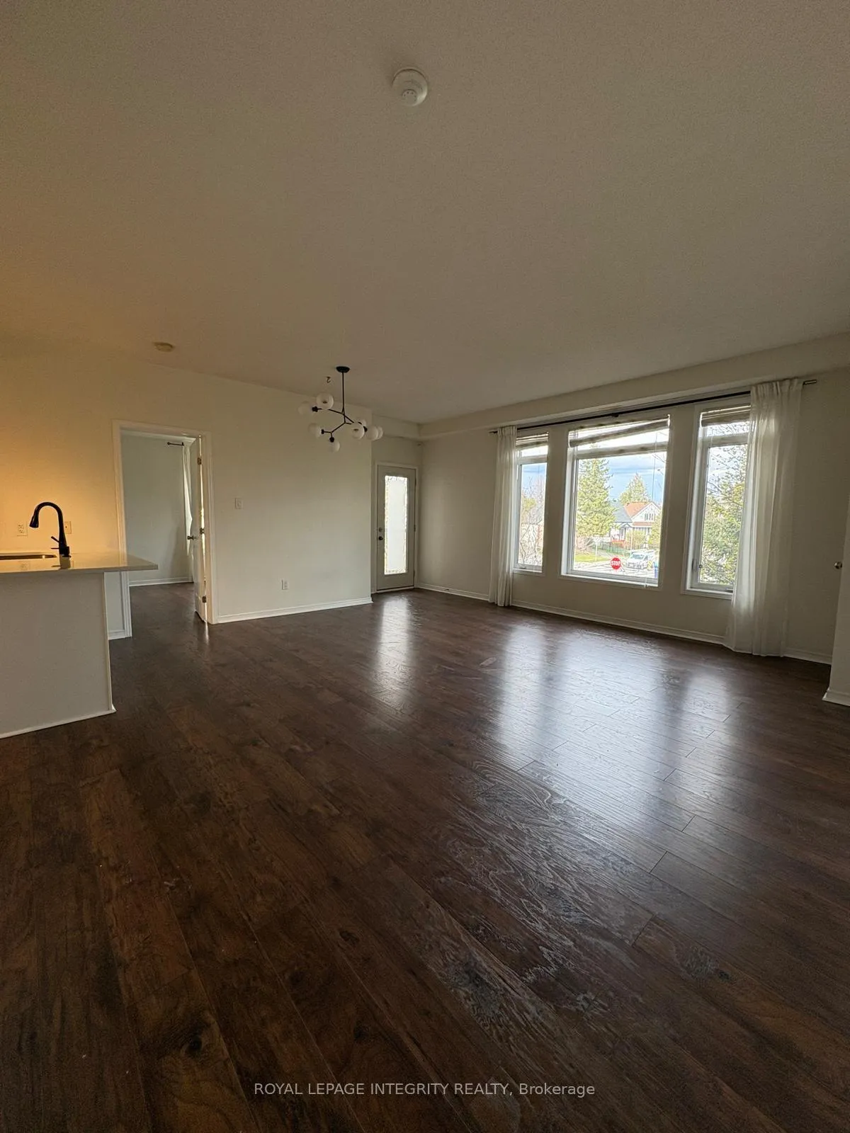 Photo 5 of Unit H, 300 Meilleur Private, Ottawa, Vanier — HOMEH