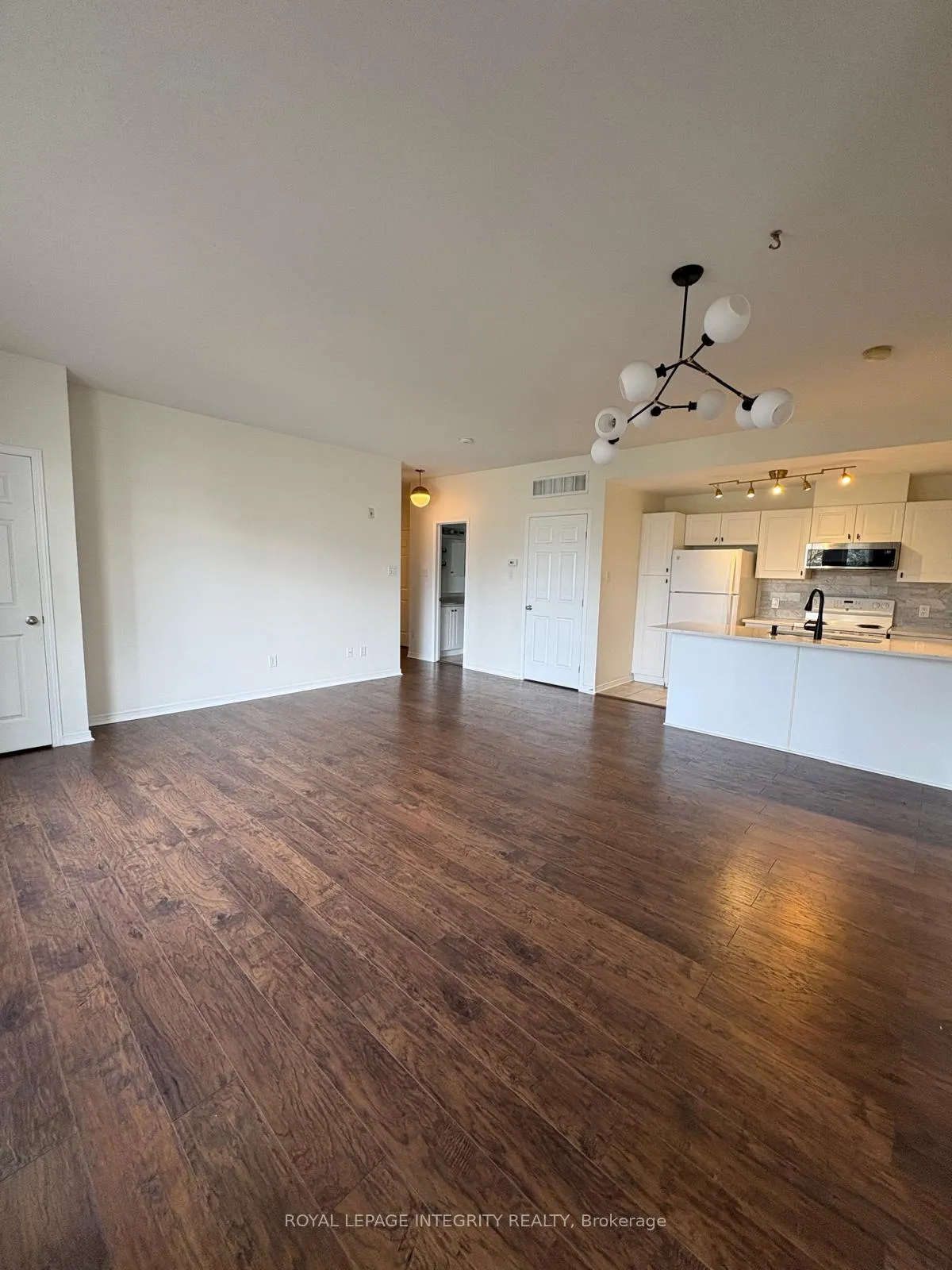Photo 7 of Unit H, 300 Meilleur Private, Ottawa, Vanier — HOMEH