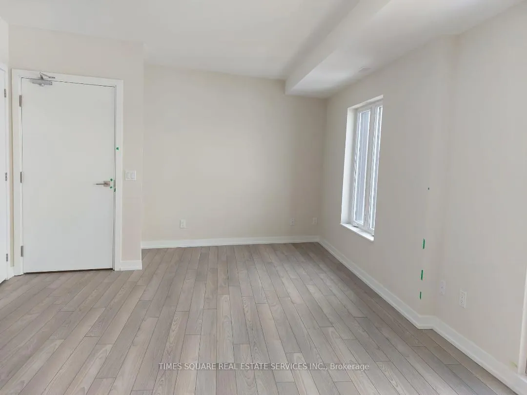 Photo 3 of Unit H302, 8 Walder Lane, Richmond Hill, Rural Richmond Hill — HOMEH