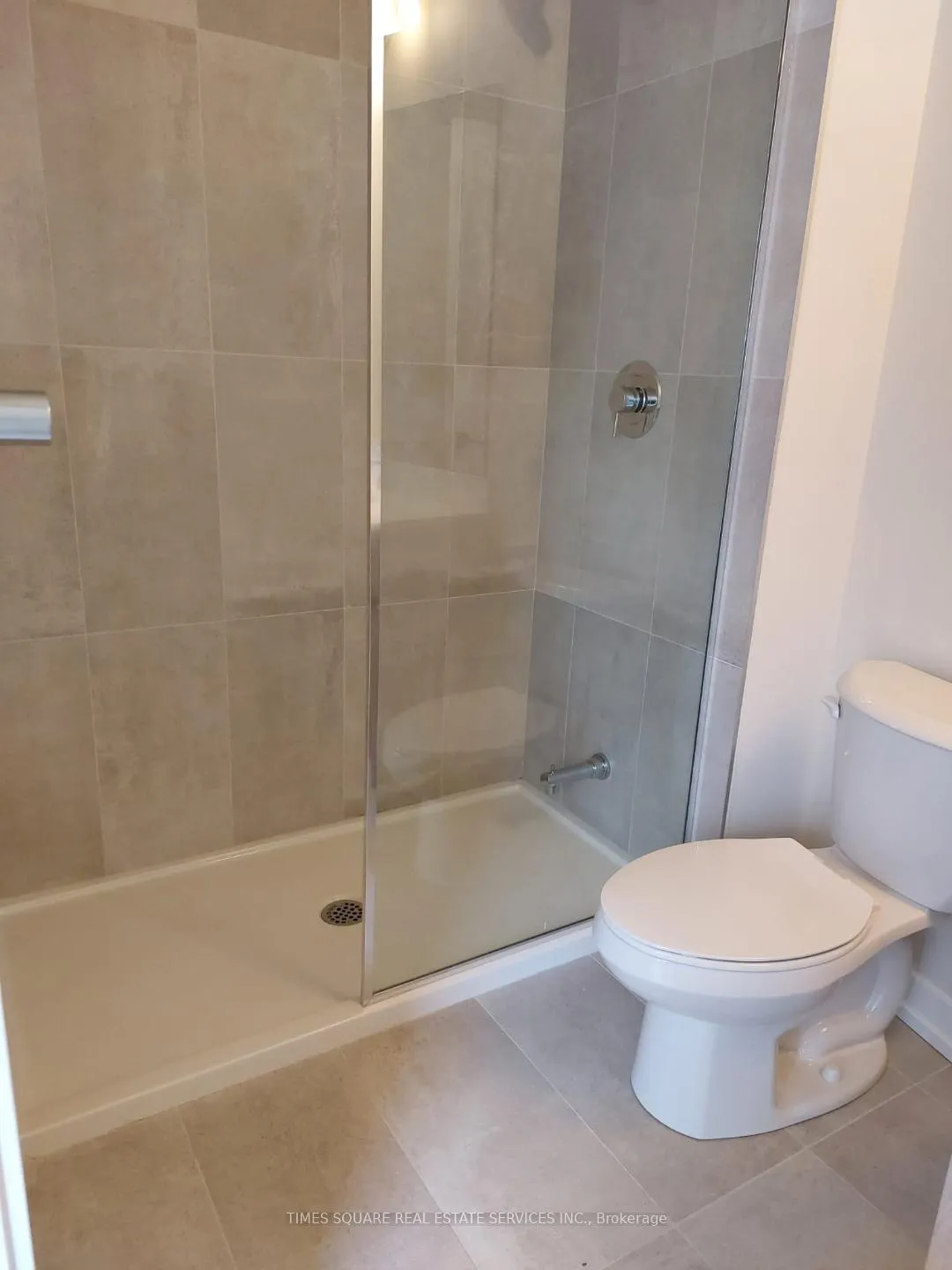 Photo 10 of Unit H302, 8 Walder Lane, Richmond Hill, Rural Richmond Hill — HOMEH