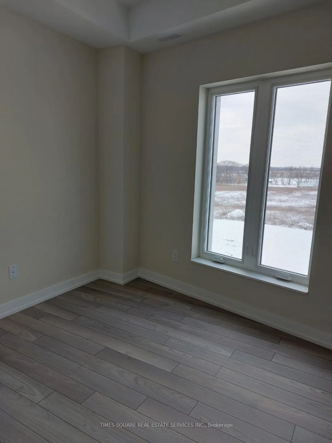 Photo 11 of Unit H302, 8 Walder Lane, Richmond Hill, Rural Richmond Hill — HOMEH