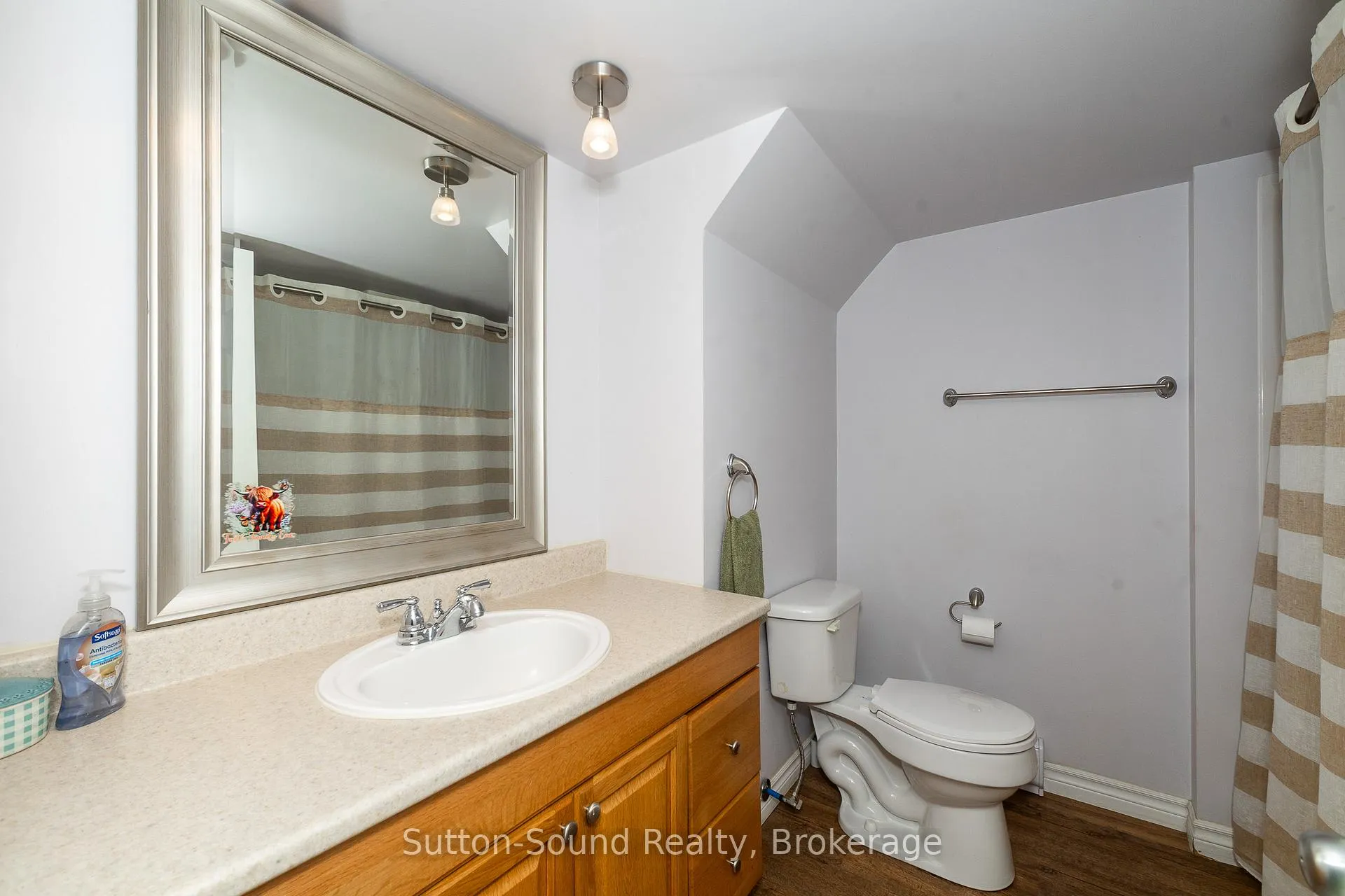 Photo 17 of 60 Mill Street, Arran-Elderslie — HOMEH
