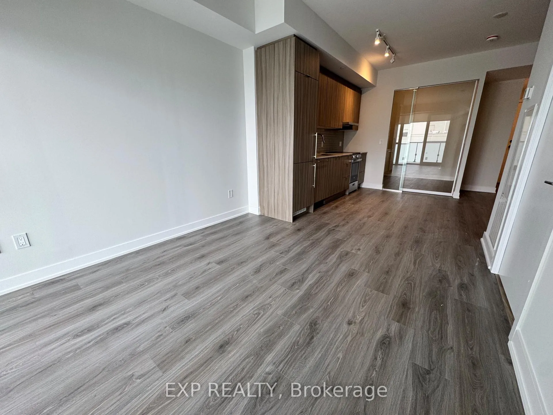 Photo 4 of Unit 1909, 430 Square One Drive, Mississauga, City Centre — HOMEH