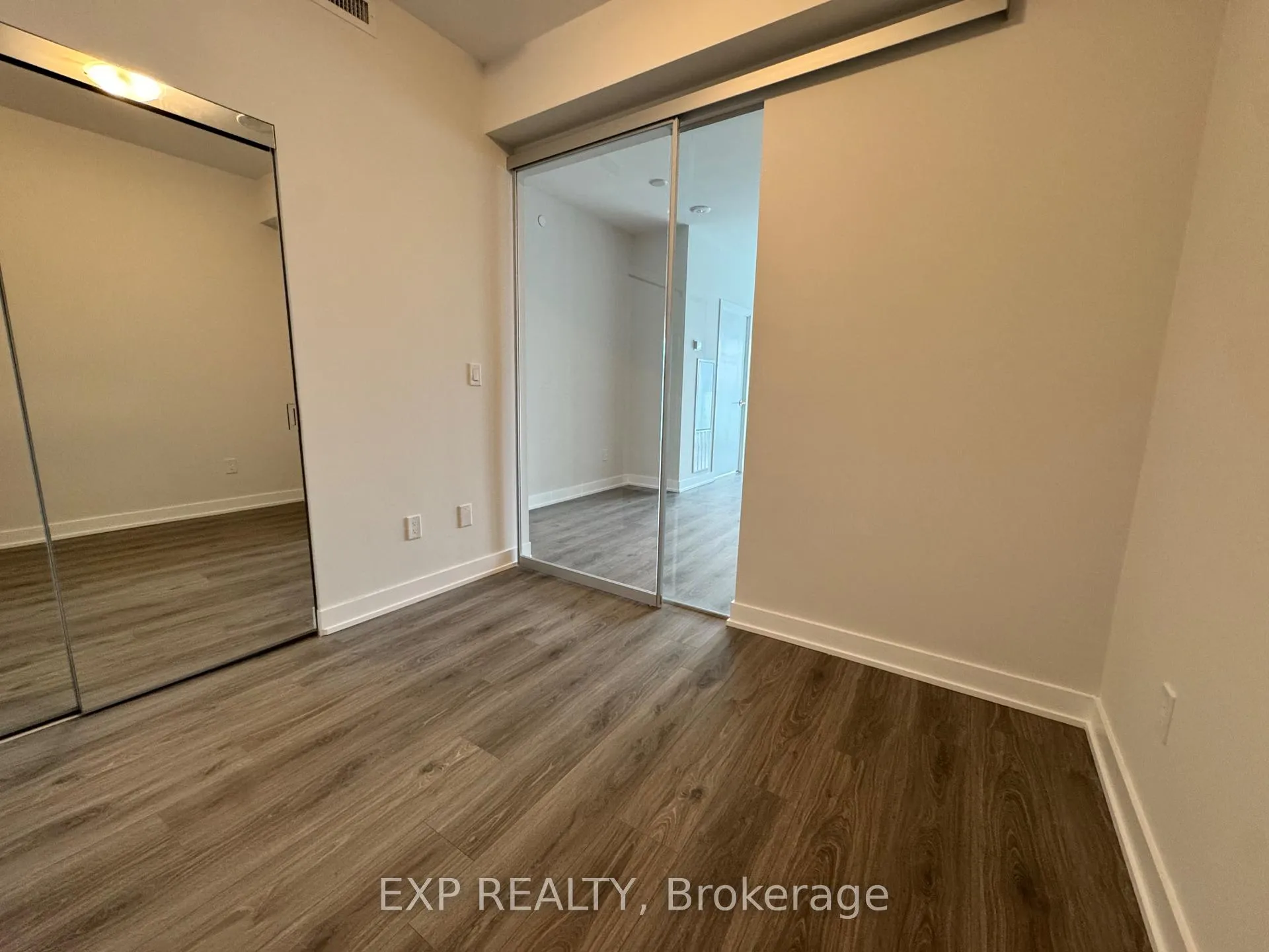 Photo 5 of Unit 1909, 430 Square One Drive, Mississauga, City Centre — HOMEH