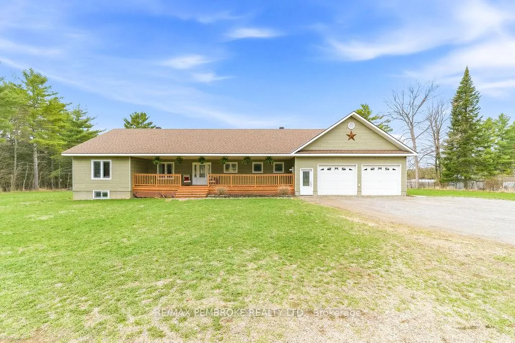 Photo 2 of 249B Crooked Rapids Road, North Algona Wilberforce, North Algona/Wilberforce Twp — HOMEH