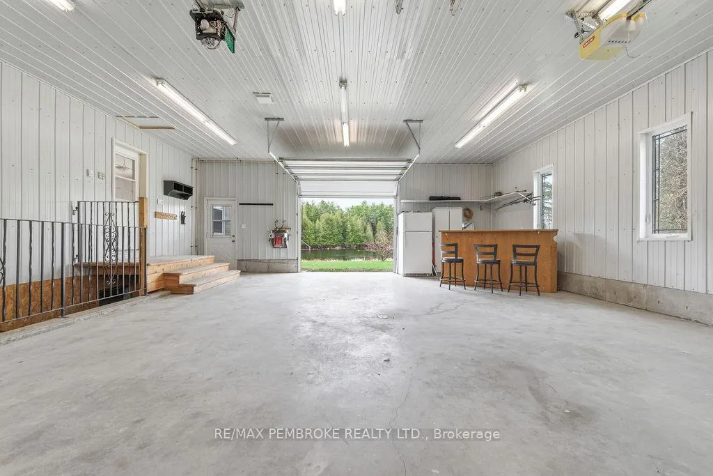 Photo 26 of 249B Crooked Rapids Road, North Algona Wilberforce, North Algona/Wilberforce Twp — HOMEH