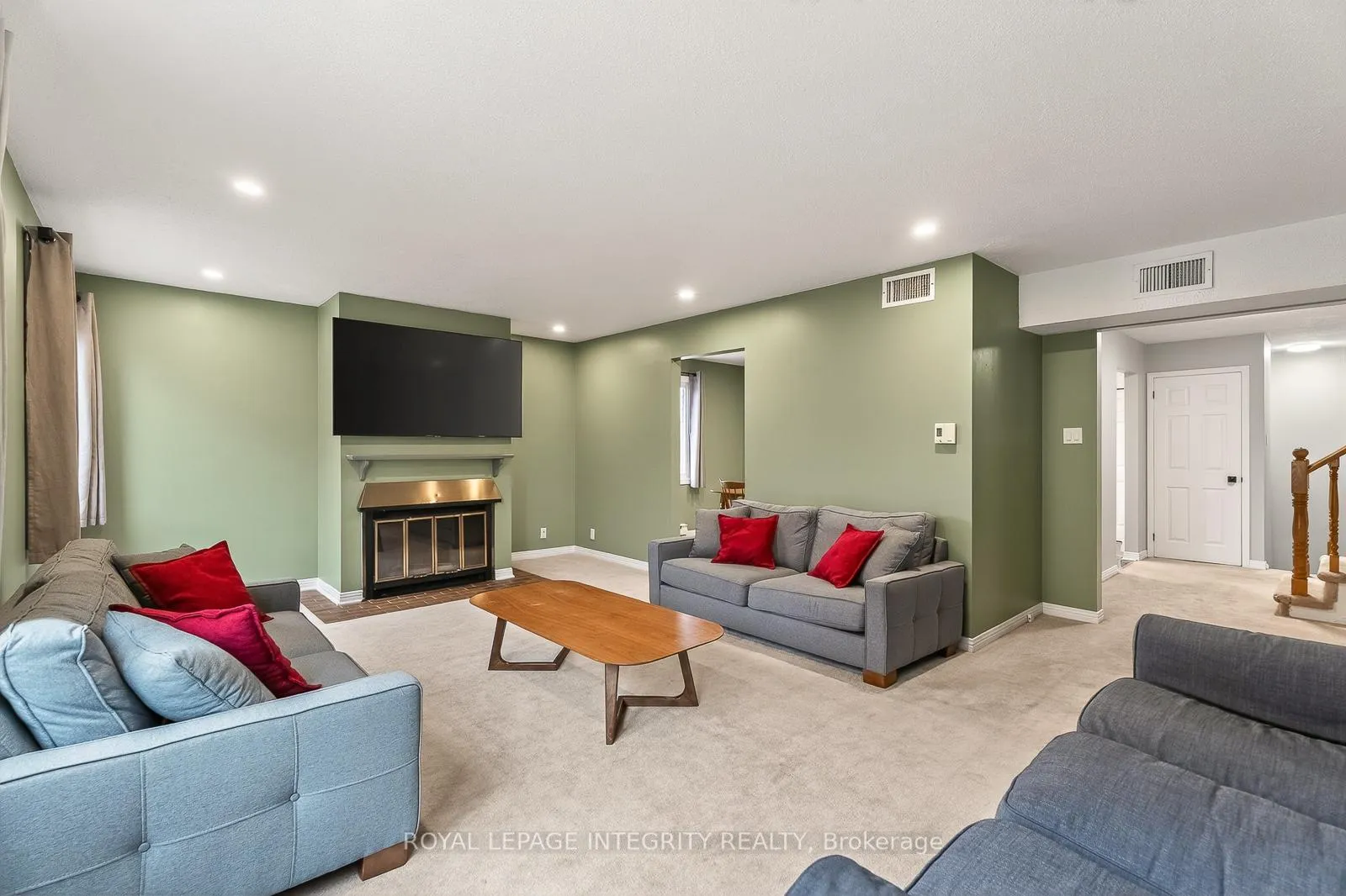 Photo 15 of Unit 8, 108 Stratas Court, Ottawa, Kanata - Katimavik — HOMEH