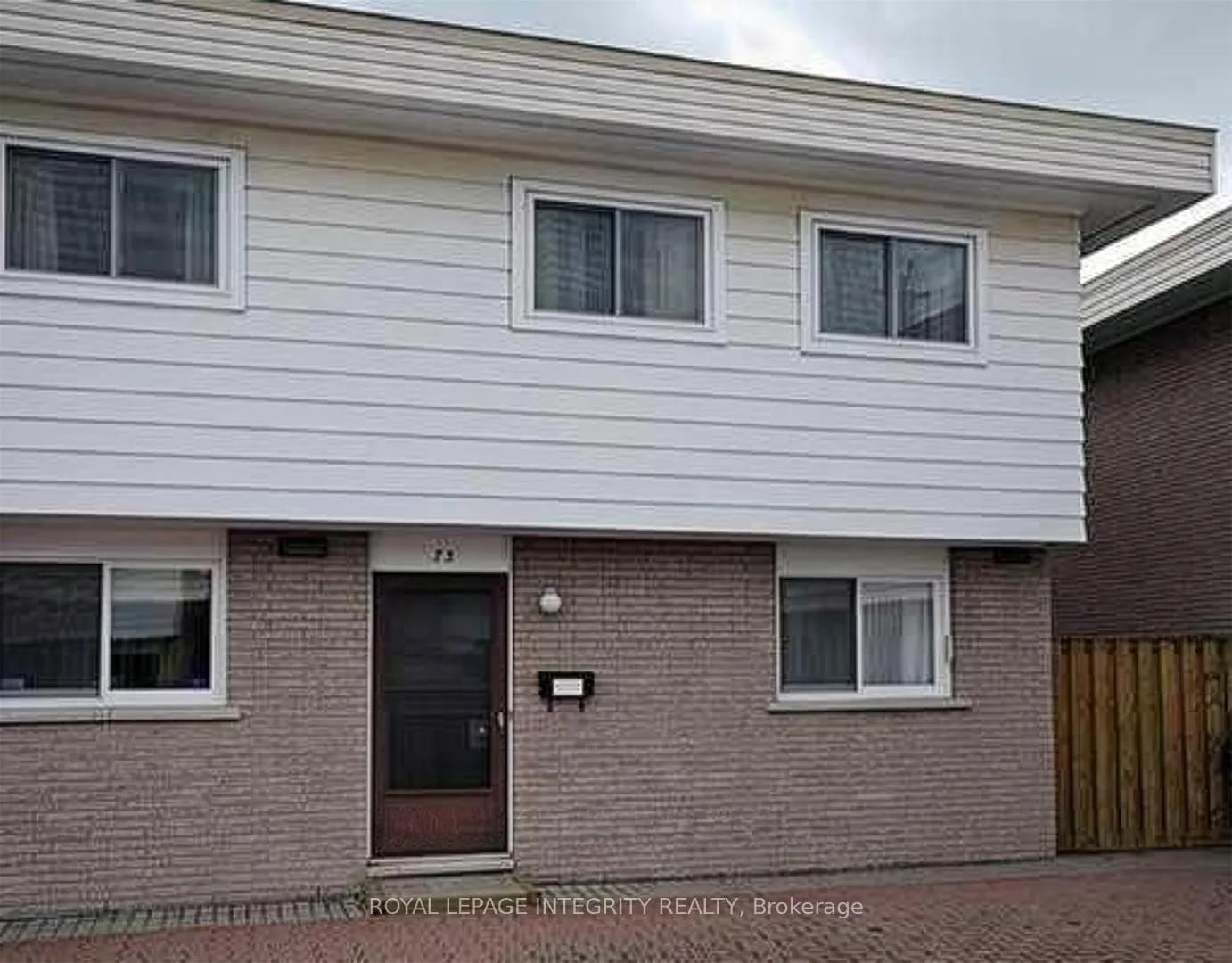 Photo 1 of Unit 1, 73 Hadley Circle, Ottawa, Bells Corners — HOMEH