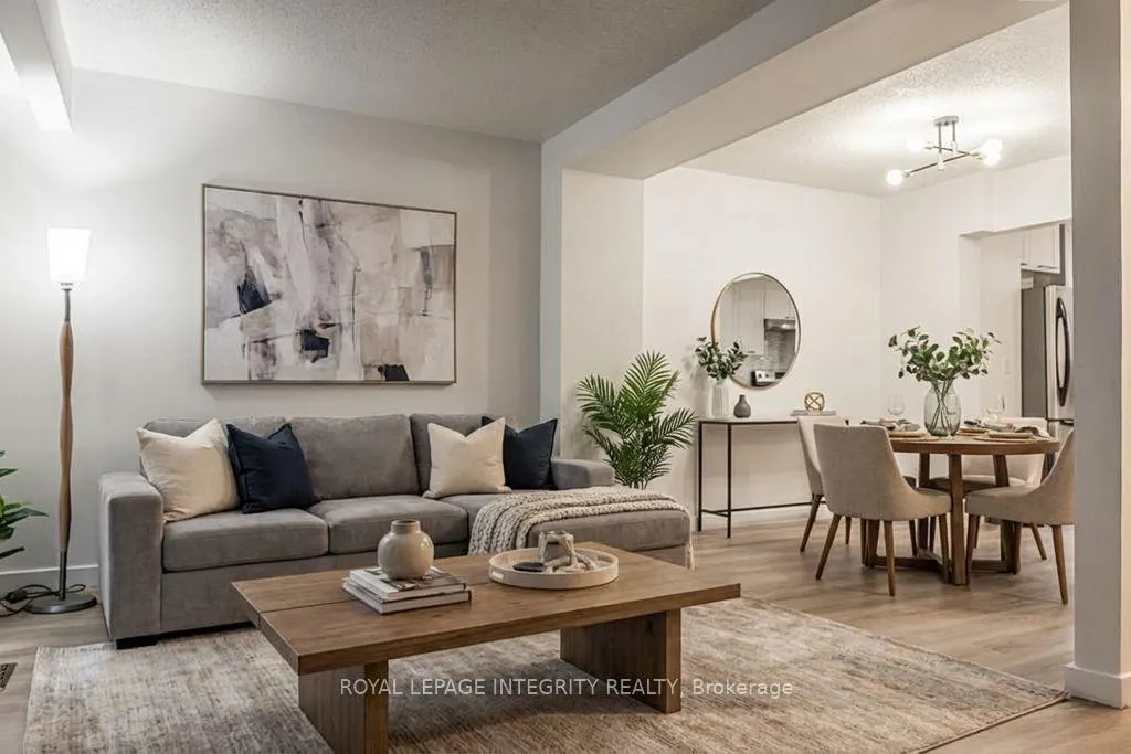 Photo 6 of Unit 1, 73 Hadley Circle, Ottawa, Bells Corners — HOMEH
