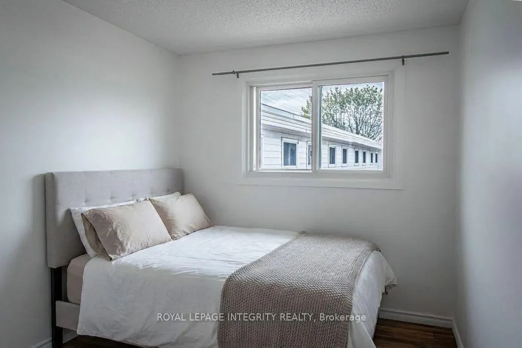 Photo 20 of Unit 1, 73 Hadley Circle, Ottawa, Bells Corners — HOMEH
