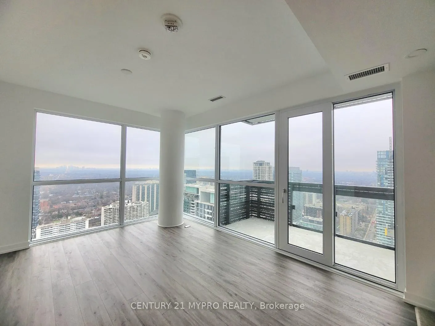 Photo 7 of Unit 3409, 39 Roehampton Avenue, Toronto, Mount Pleasant West — HOMEH