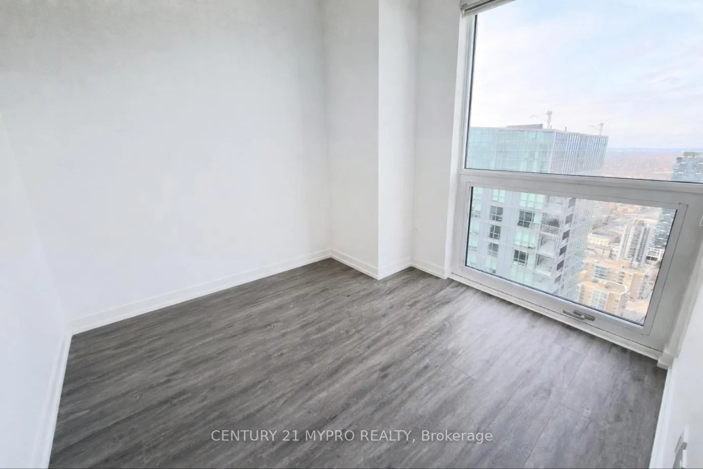 Photo 13 of Unit 3409, 39 Roehampton Avenue, Toronto, Mount Pleasant West — HOMEH