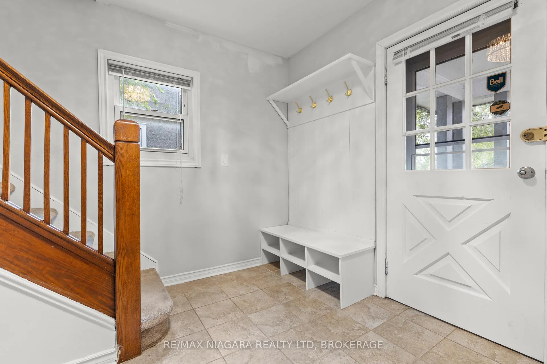 Photo 5 of 32 Page Street, St. Catharines, E. Chester — HOMEH