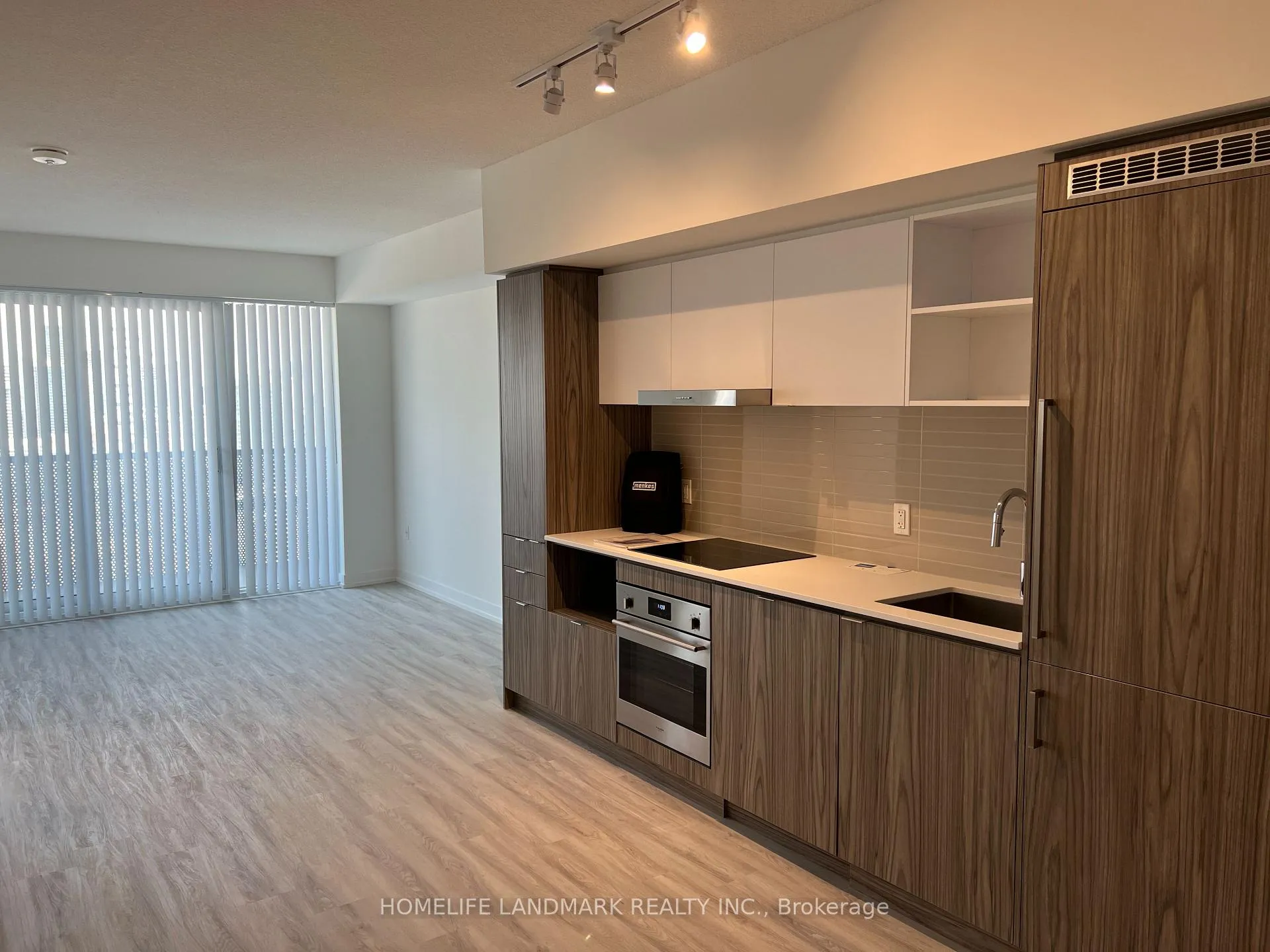 Photo 2 of Unit 2703, 55 Cooper Street, Toronto, Waterfront Communities — HOMEH