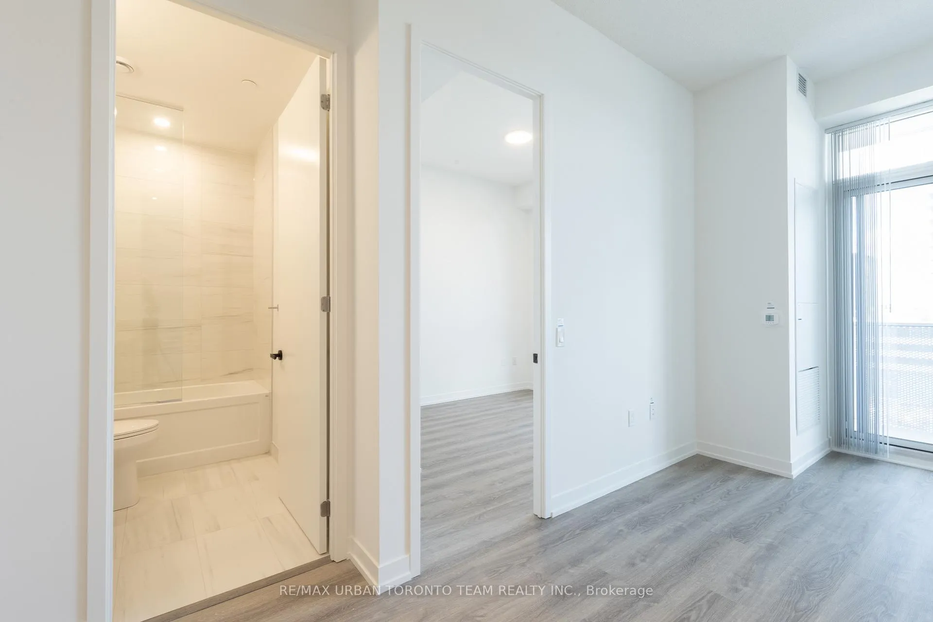 Photo 9 of Unit 816, 195 Commerce Street, Vaughan, Vaughan Corporate Centre — HOMEH