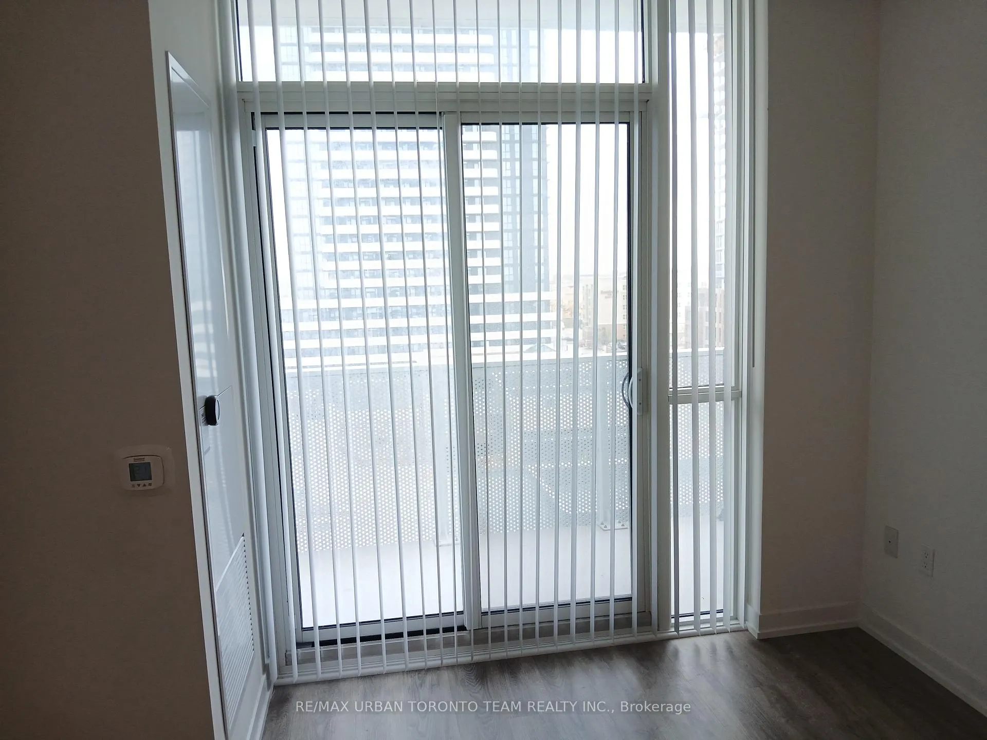 Photo 10 of Unit 816, 195 Commerce Street, Vaughan, Vaughan Corporate Centre — HOMEH