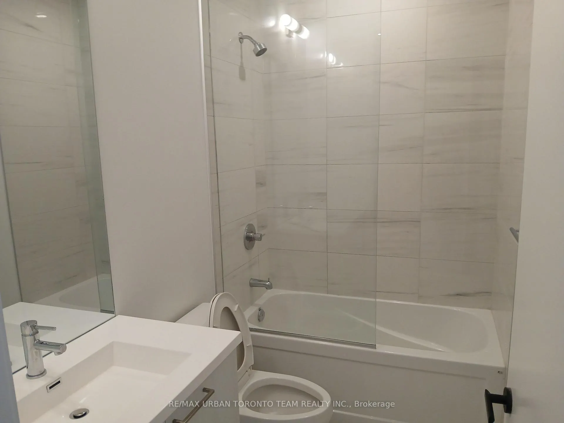 Photo 15 of Unit 816, 195 Commerce Street, Vaughan, Vaughan Corporate Centre — HOMEH
