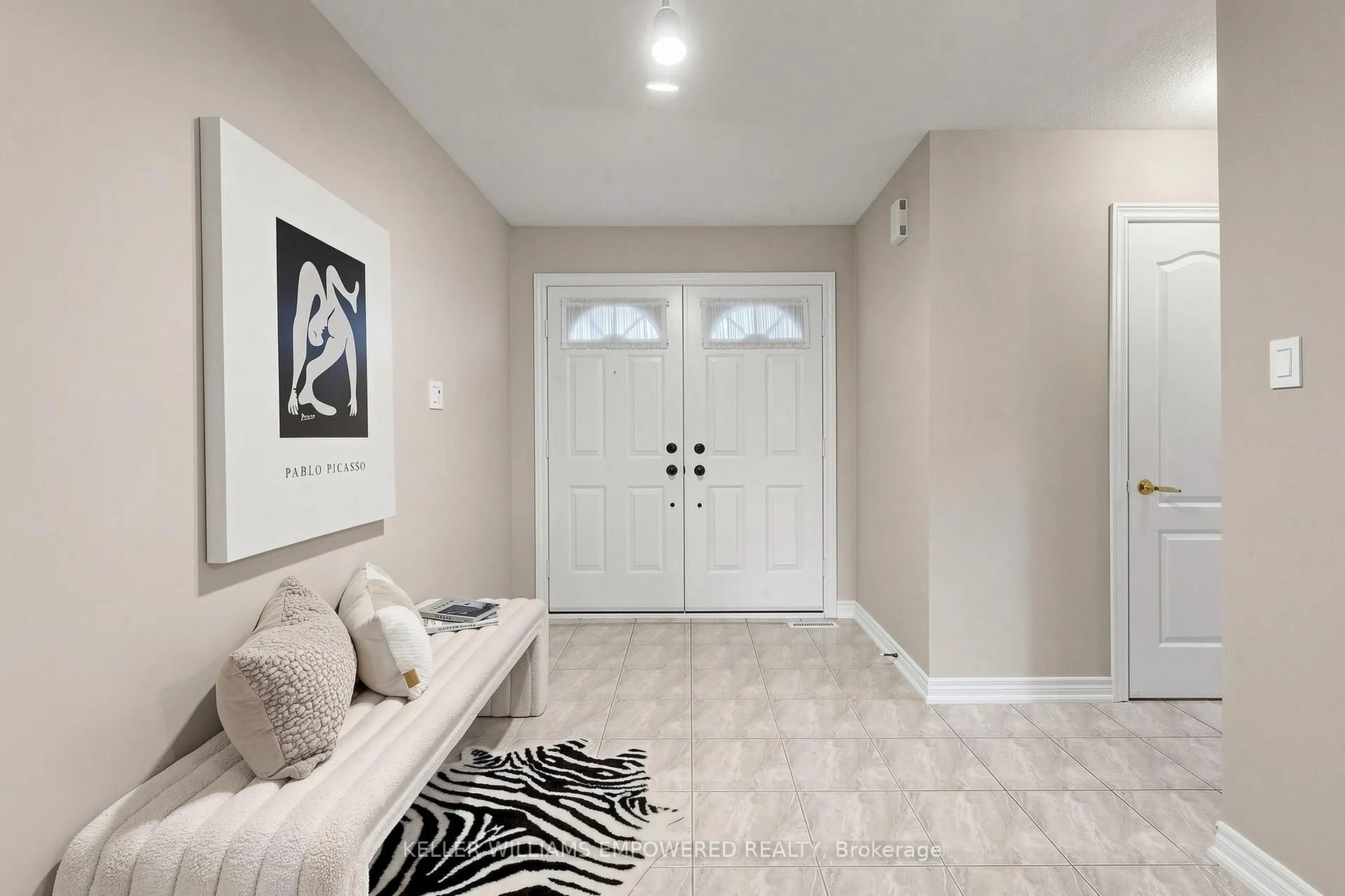 Photo 3 of 123 Thomson Creek Boulevard, Vaughan, Islington Woods — HOMEH