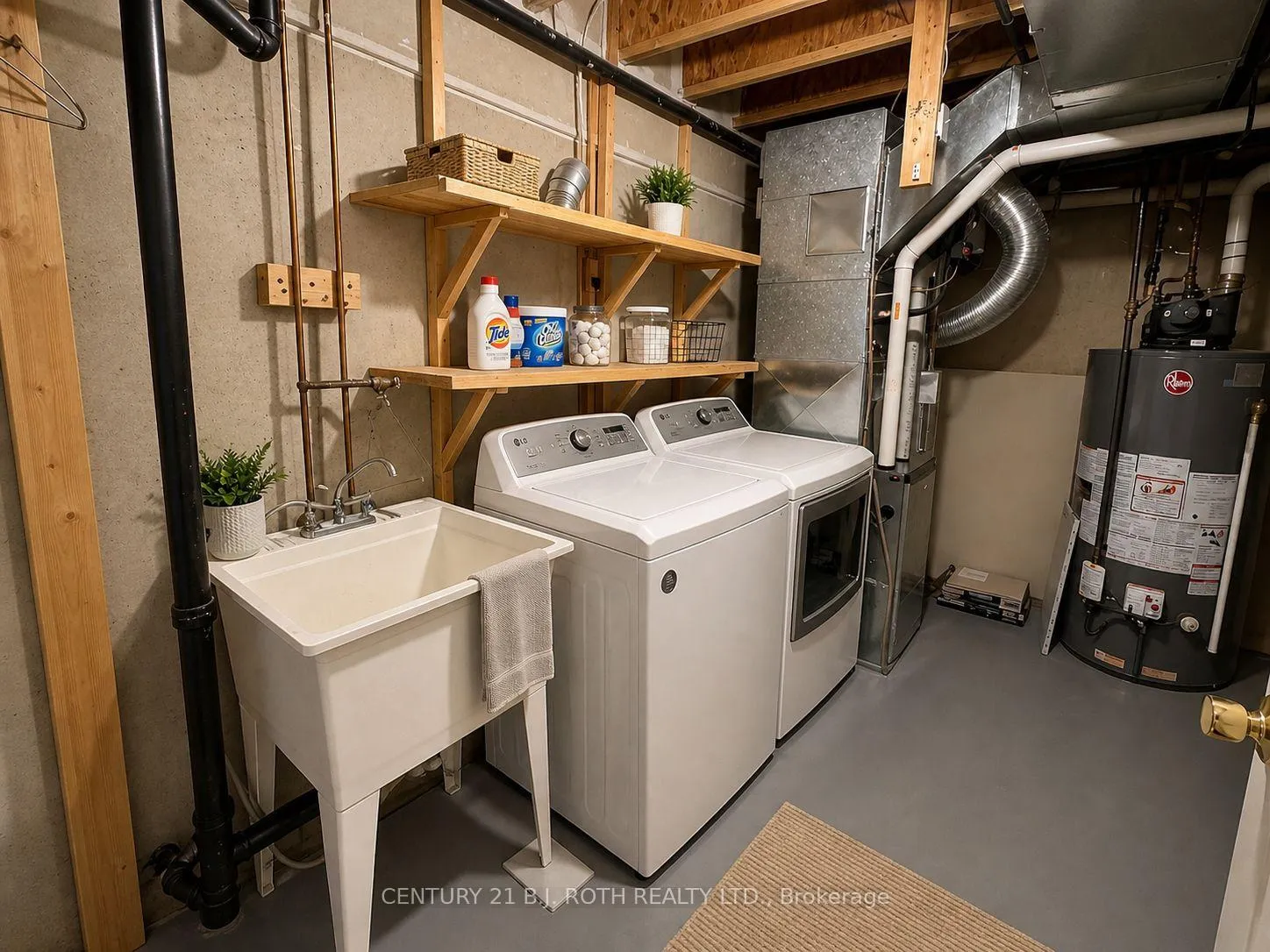 Photo 14 of Unit 18, 18 Sprucedale Way, Whitby, Pringle Creek — HOMEH