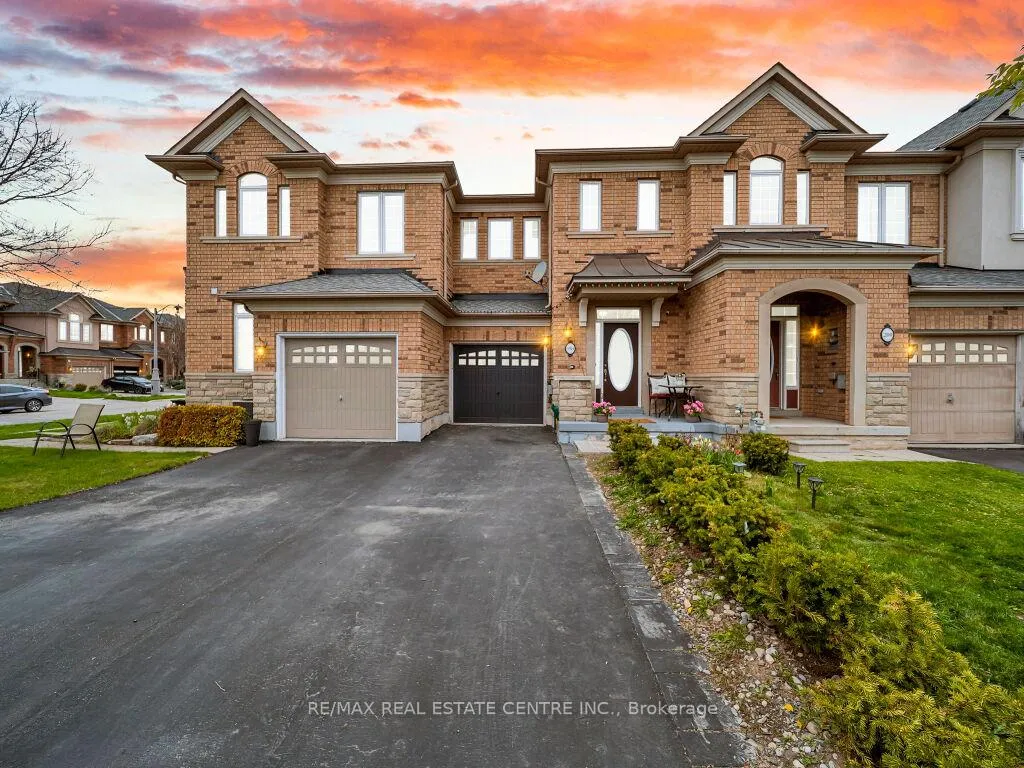 Front of 198 Duskywing Way