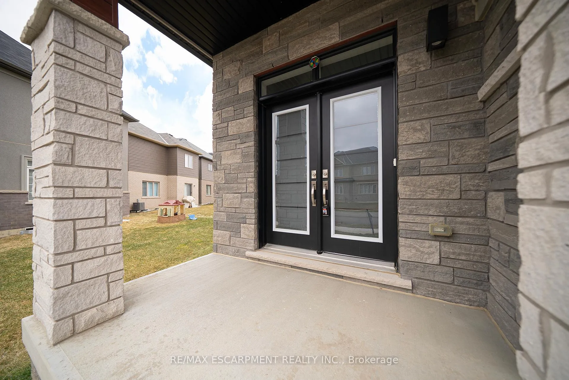 Photo 2 of 9 Tarrison Street, Brantford, Northwest Industrial — HOMEH