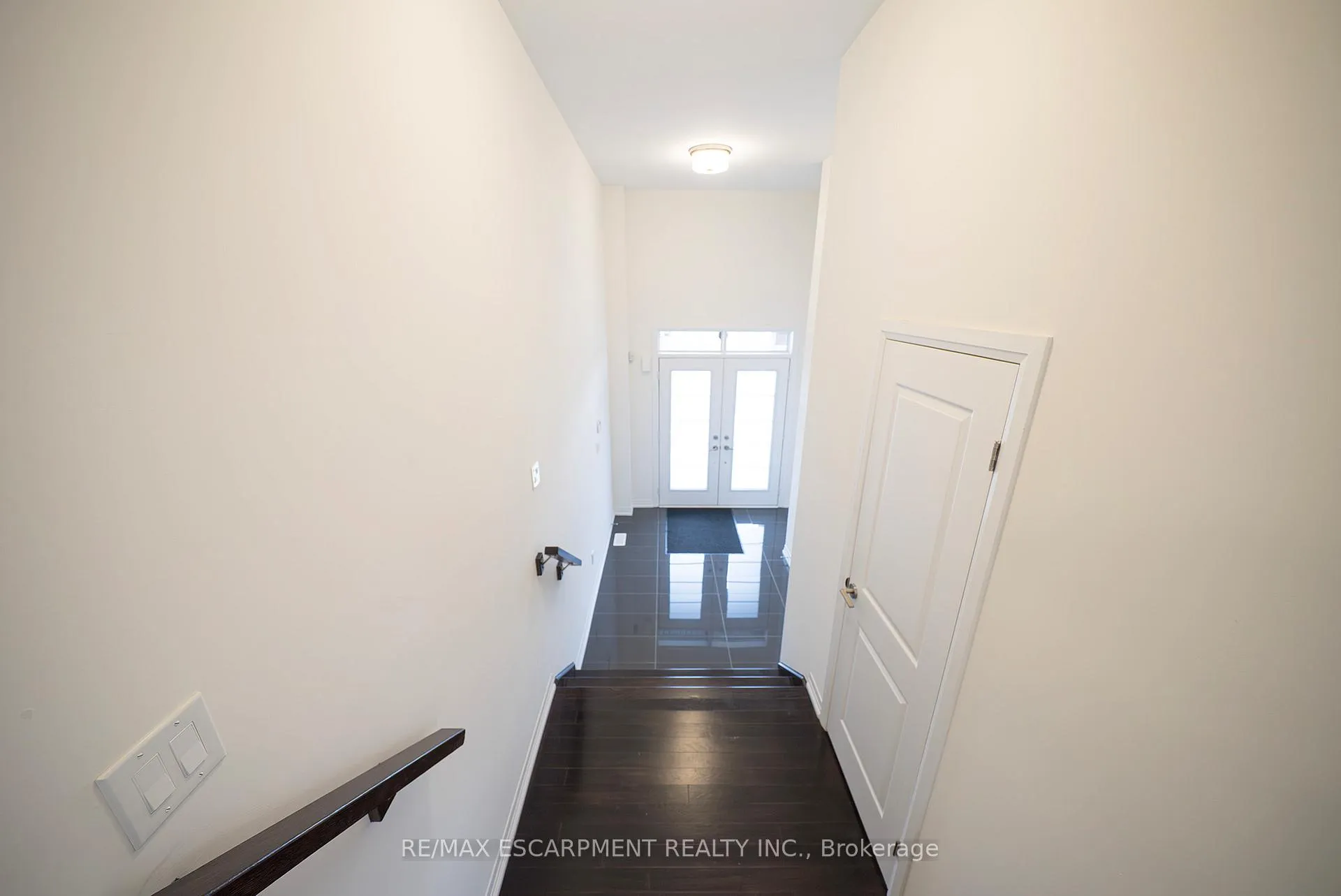 Photo 4 of 9 Tarrison Street, Brantford, Northwest Industrial — HOMEH