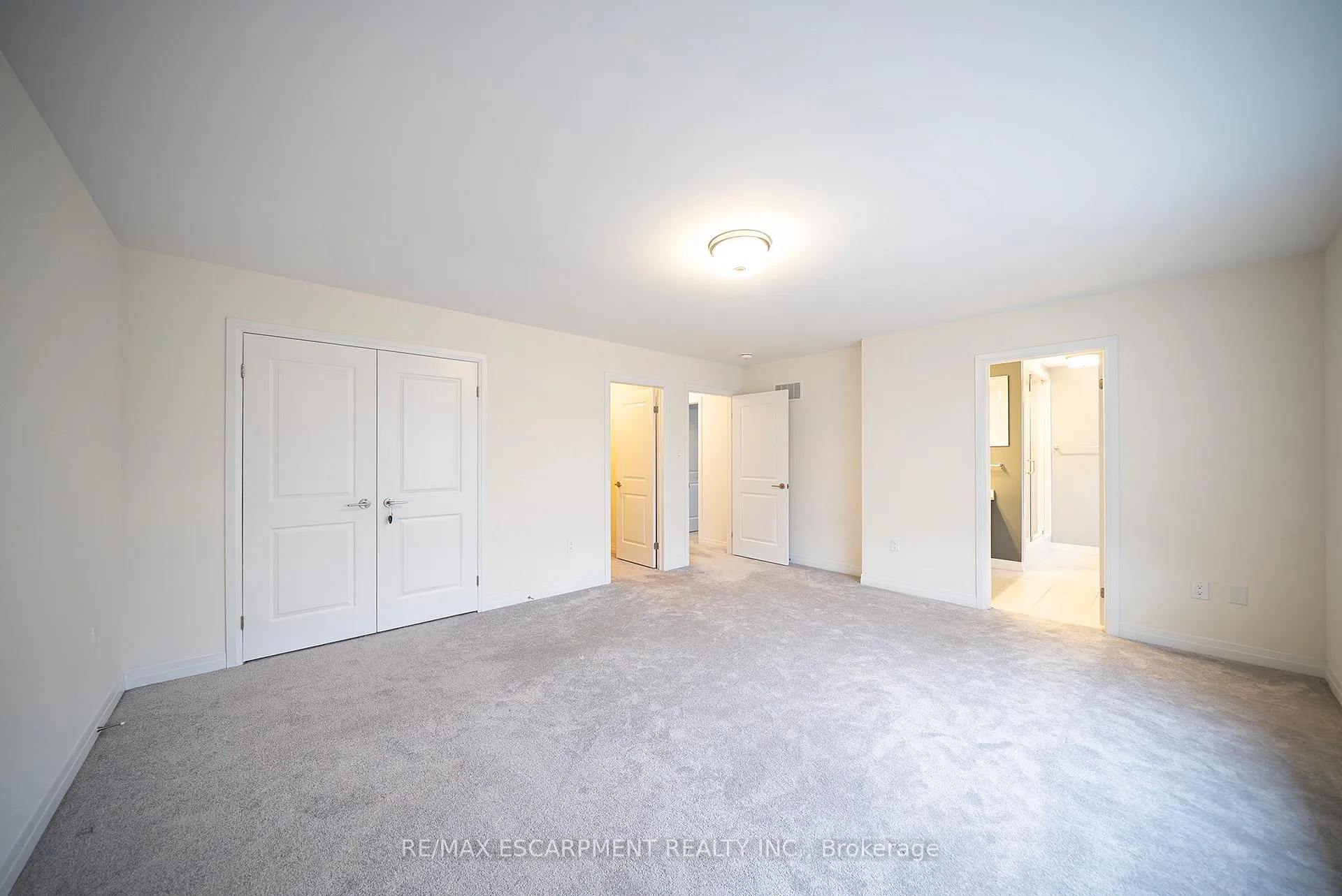 Photo 24 of 9 Tarrison Street, Brantford, Northwest Industrial — HOMEH